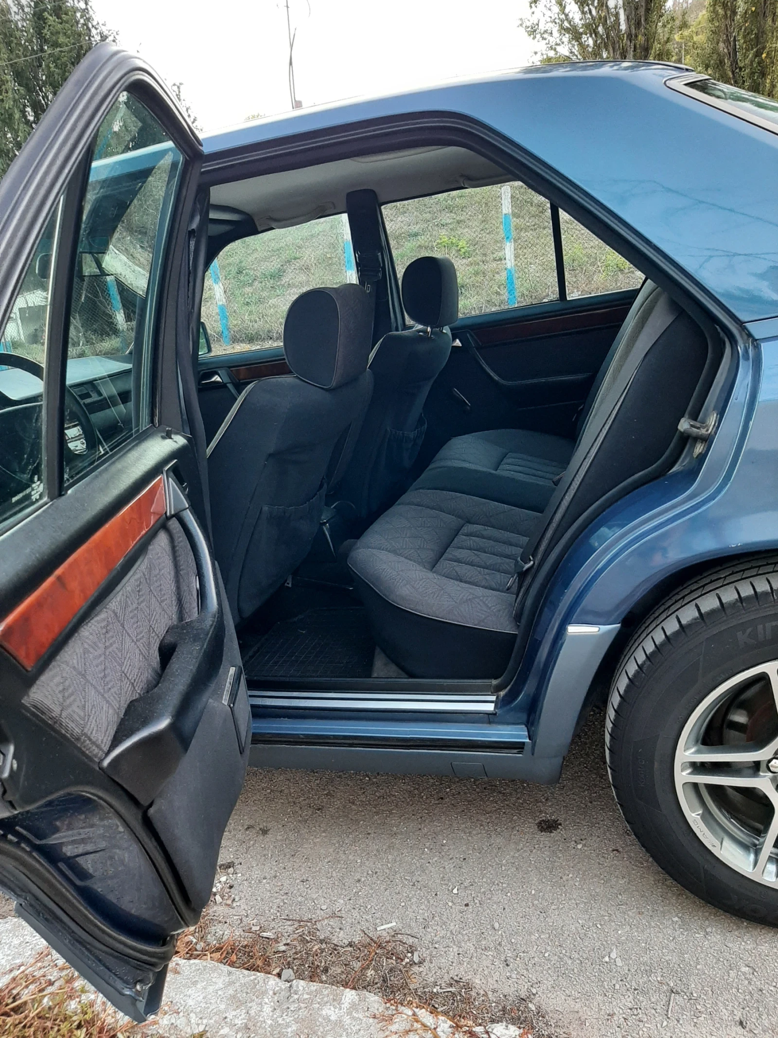 Mercedes-Benz 124  - изображение 6