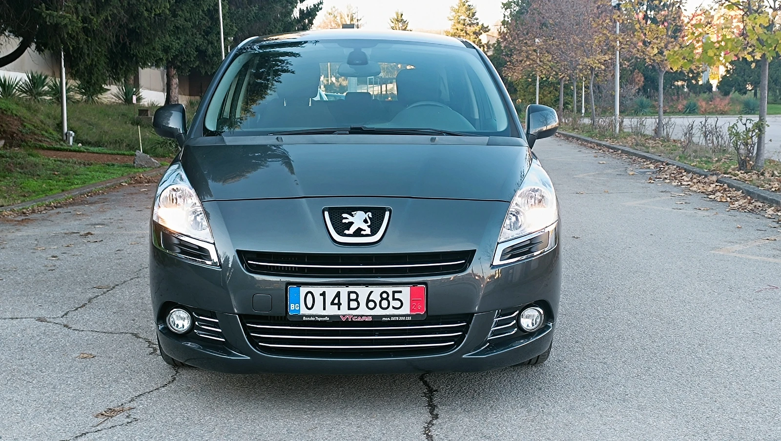 Peugeot 5008 1.6HDi 7 места - изображение 8