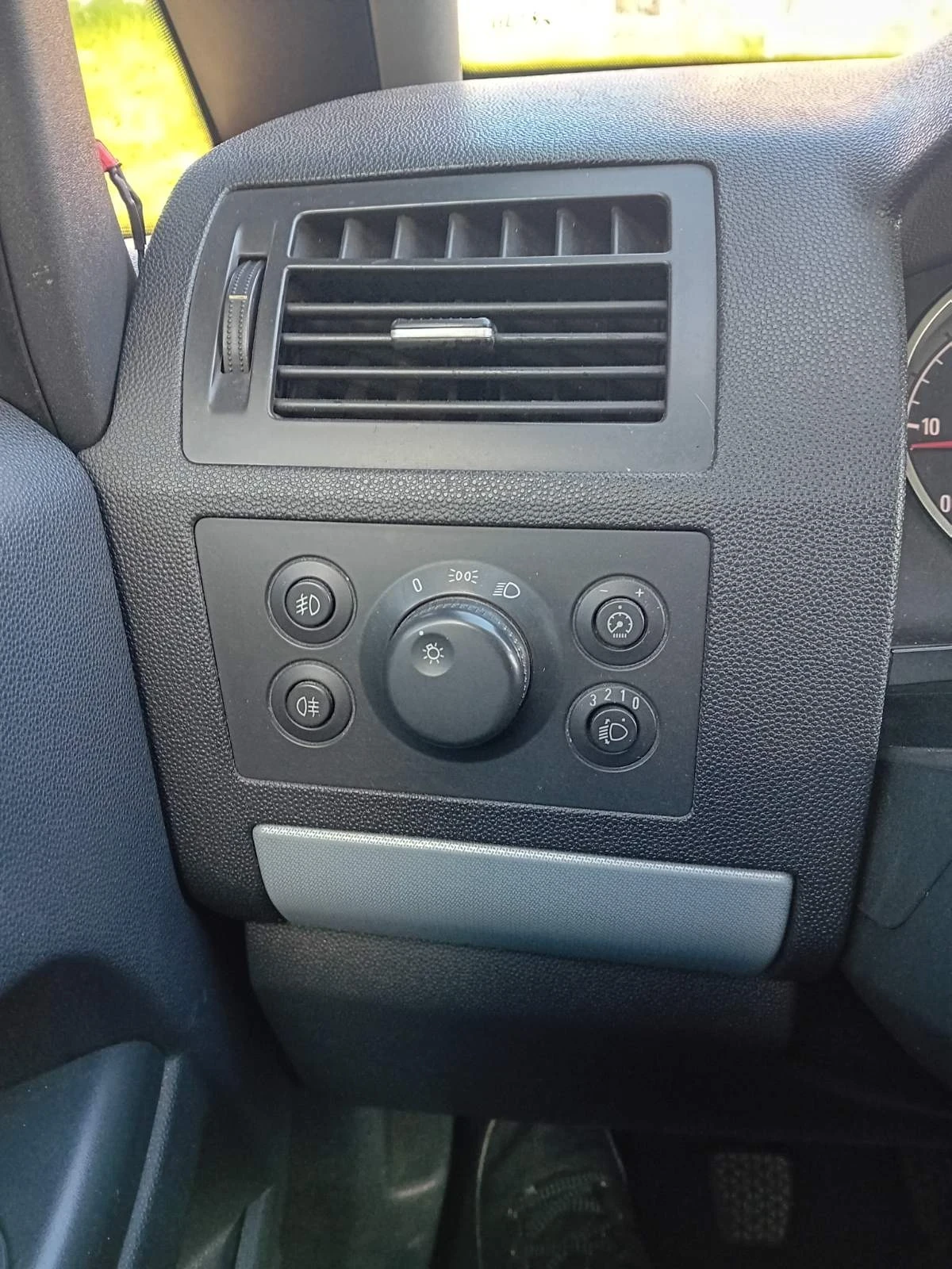 Opel Zafira 1.9 - изображение 8