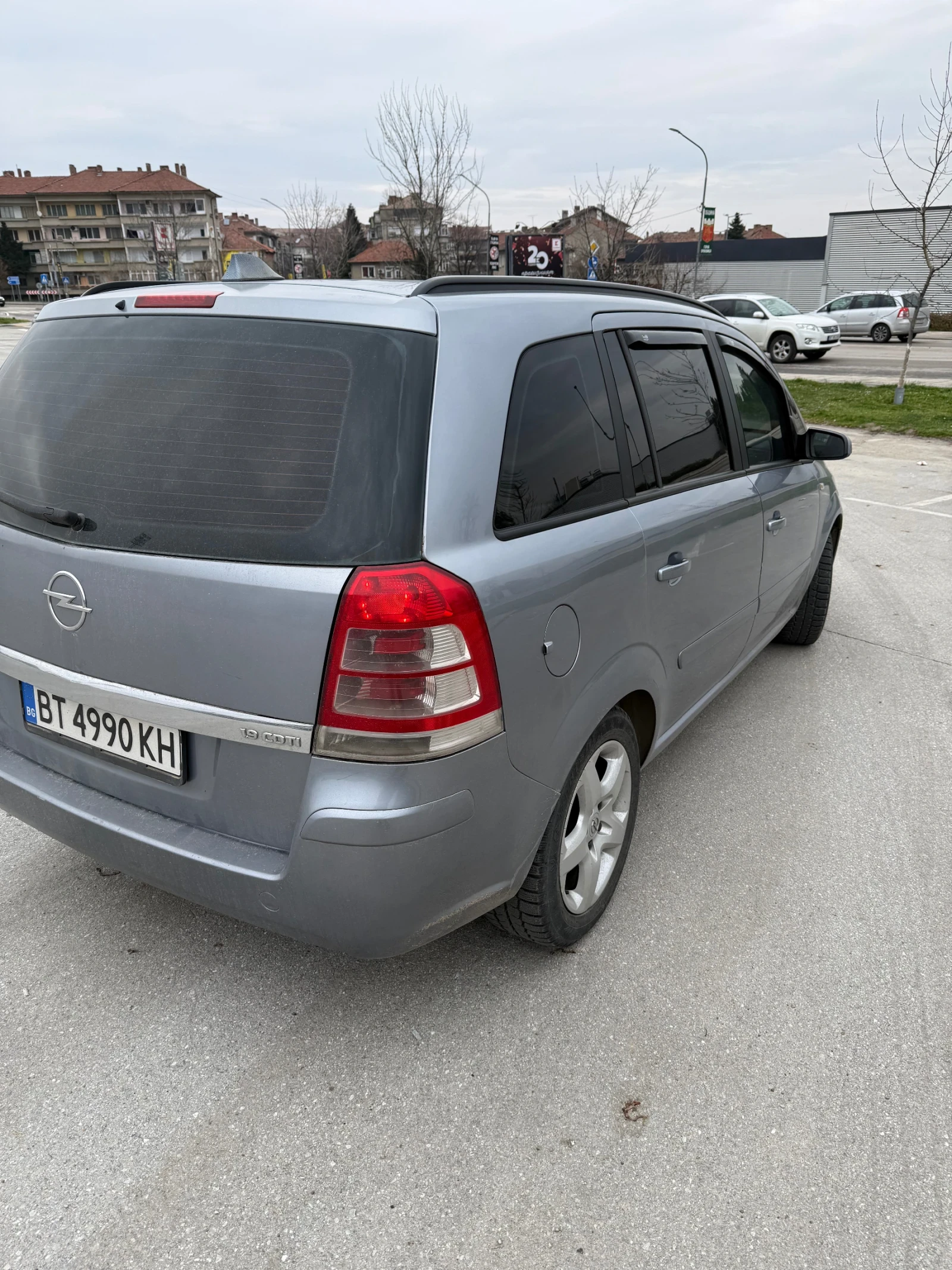 Opel Zafira B, снимка 3 - Автомобили и джипове - 53964341