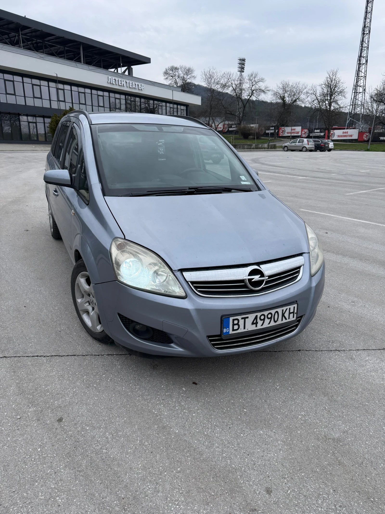 Opel Zafira B, снимка 2 - Автомобили и джипове - 53964341