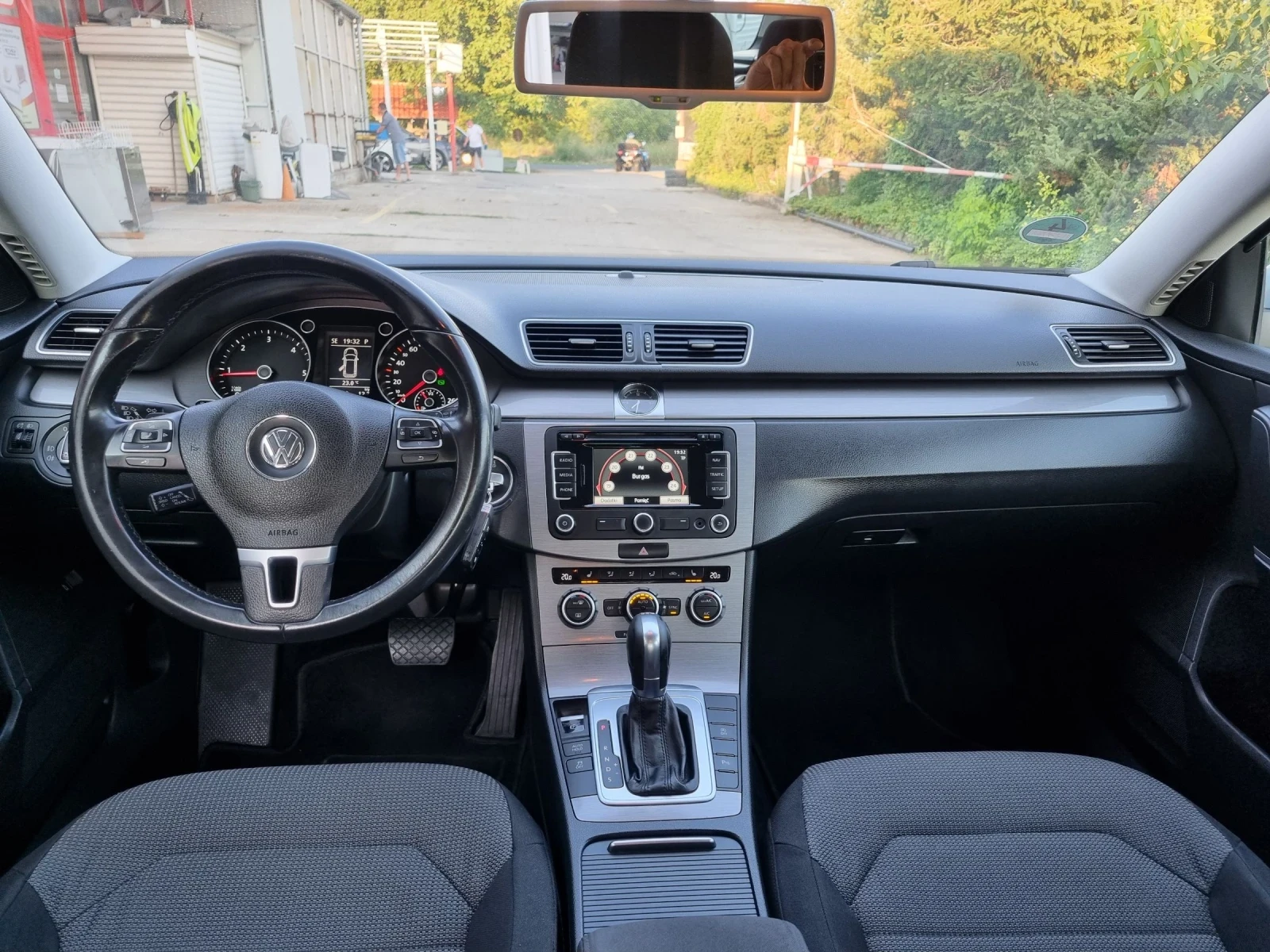 VW Passat 2.0tdi 140���� DSG ��������� | Mobile.bg � ����������� 9