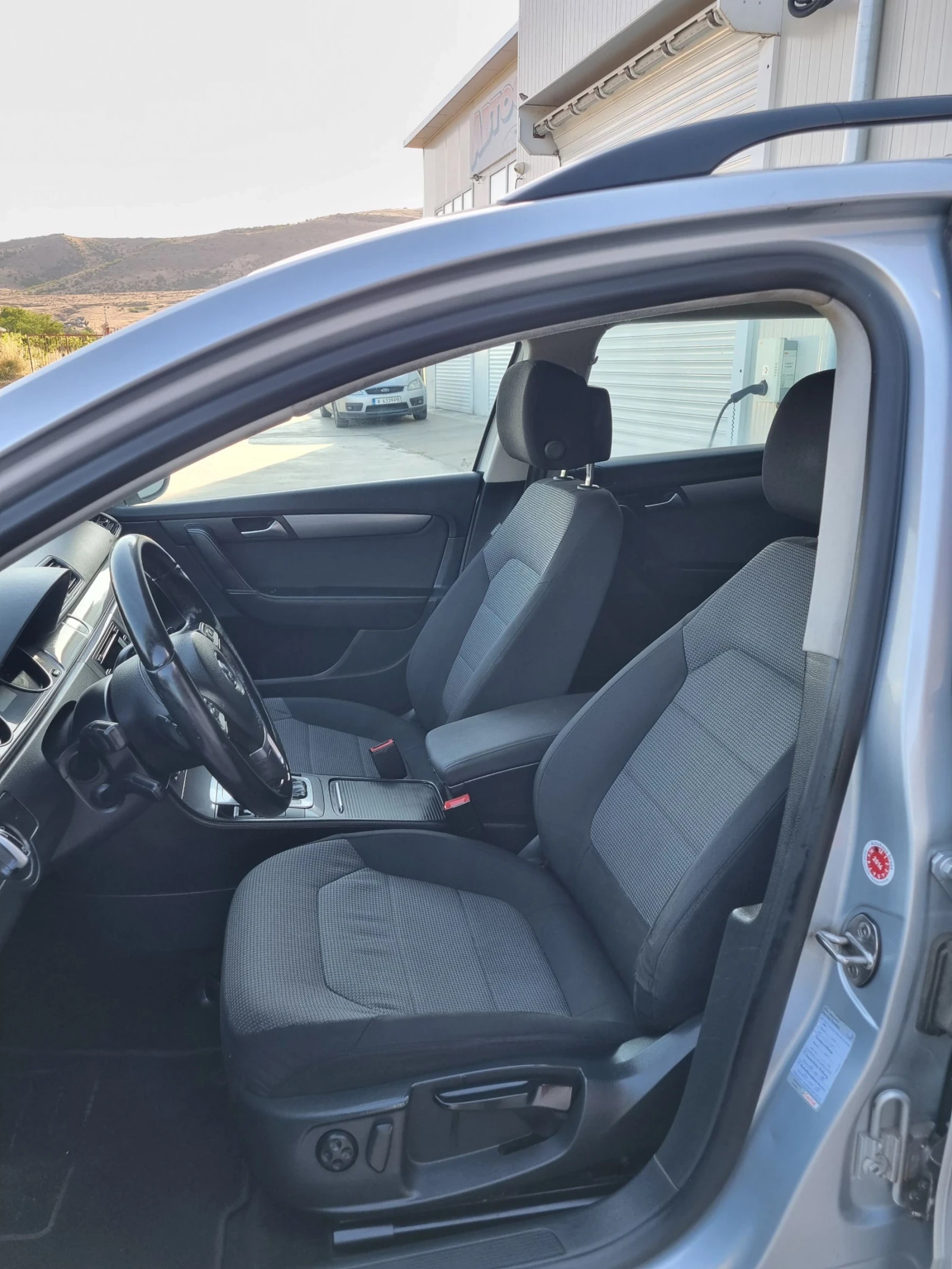VW Passat 2.0tdi 140коня DSG Автоматик, снимка 11 - Автомобили и джипове - 55072662