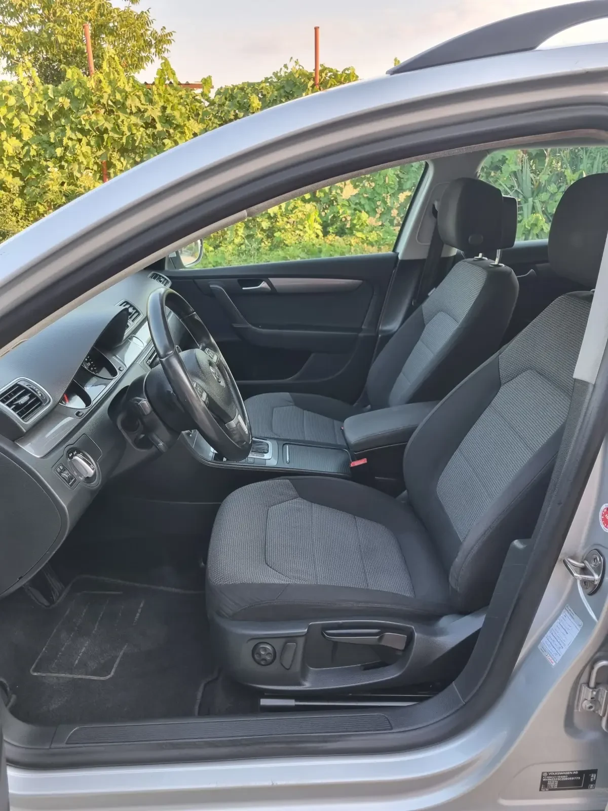 VW Passat 2.0tdi 140���� DSG ��������� | Mobile.bg � ����������� 10