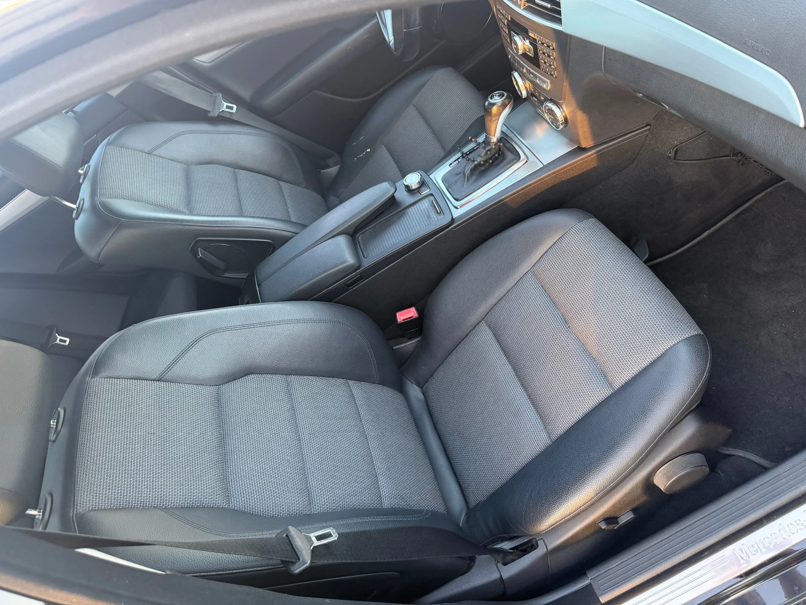 Mercedes-Benz C 220 2.2 CDi  TOP , снимка 11 - Автомобили и джипове - 55138131