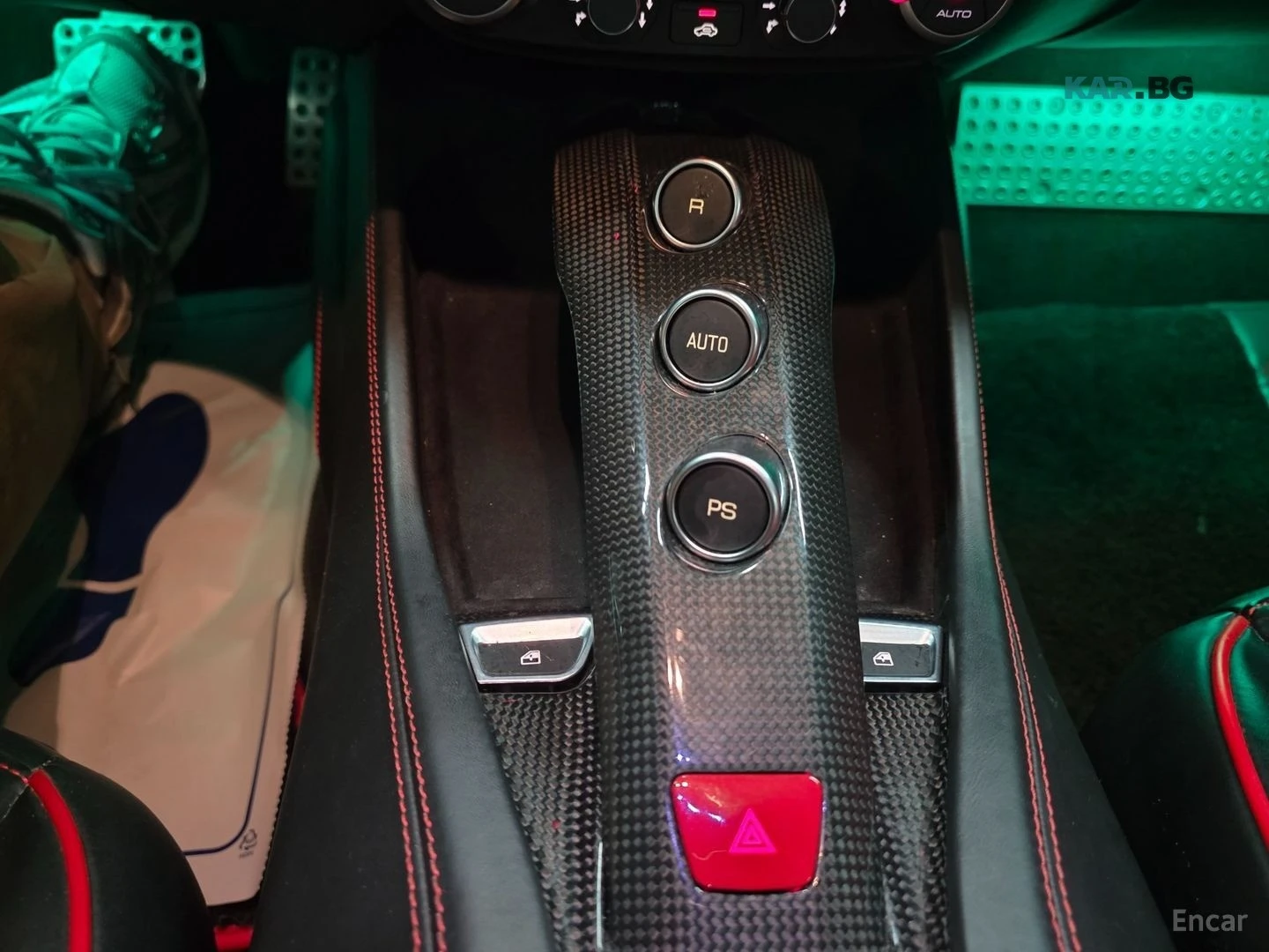 Ferrari California FACE* 3.9 V8* КОЖА* НАВИГАЦИЯ* APPLE CARPLAY* , снимка 12 - Автомобили и джипове - 55280886