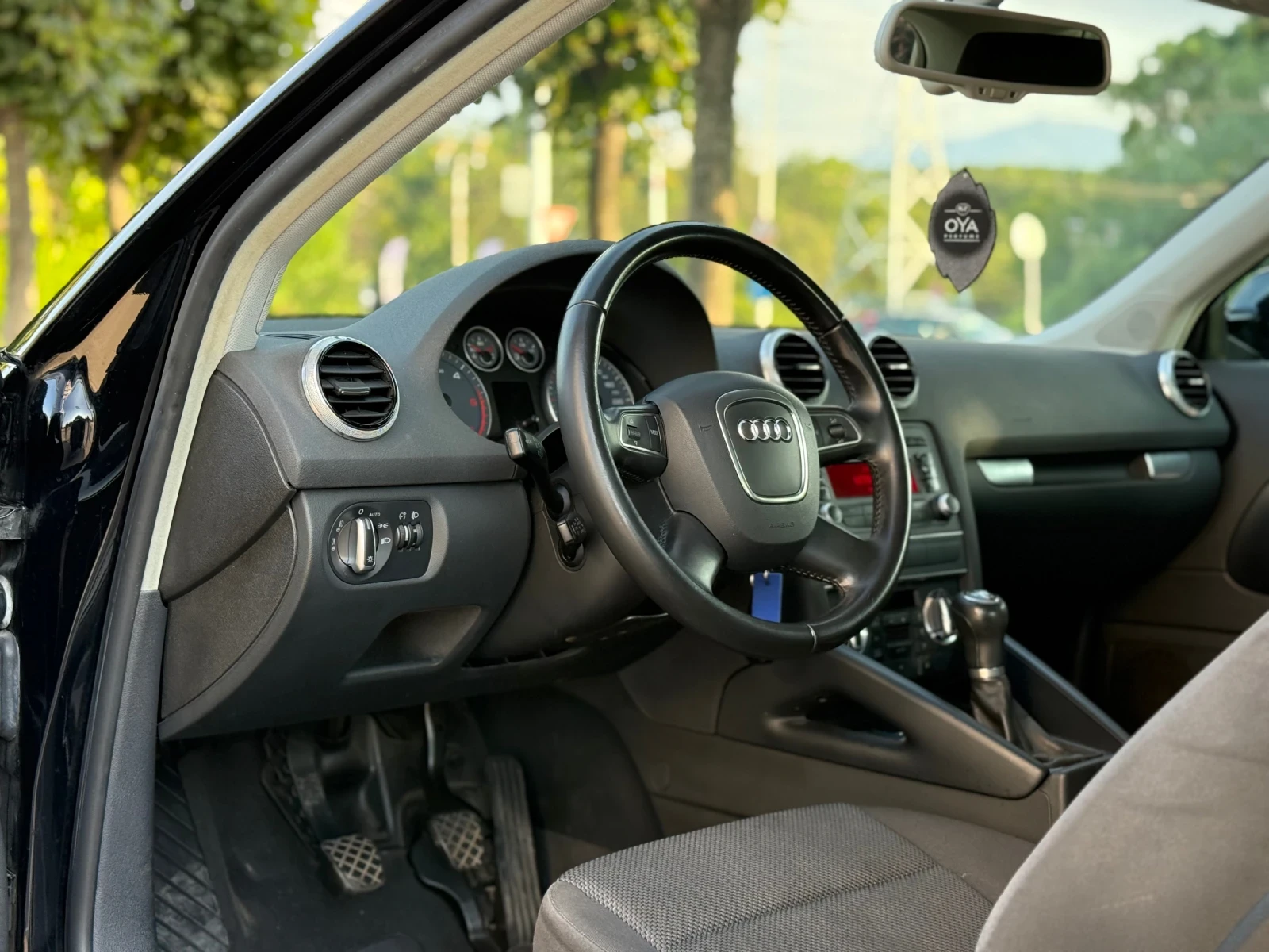 Audi A3 1.6TDI , снимка 9 - Автомобили и джипове - 55669842