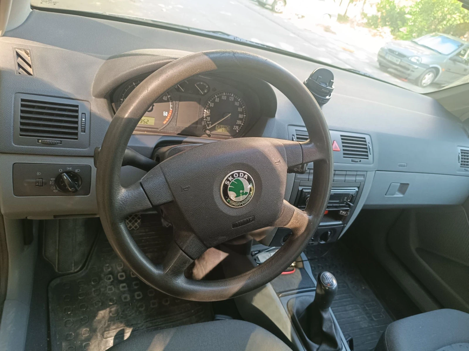 Skoda Fabia 1.9 SDI, снимка 6 - Автомобили и джипове - 55672539
