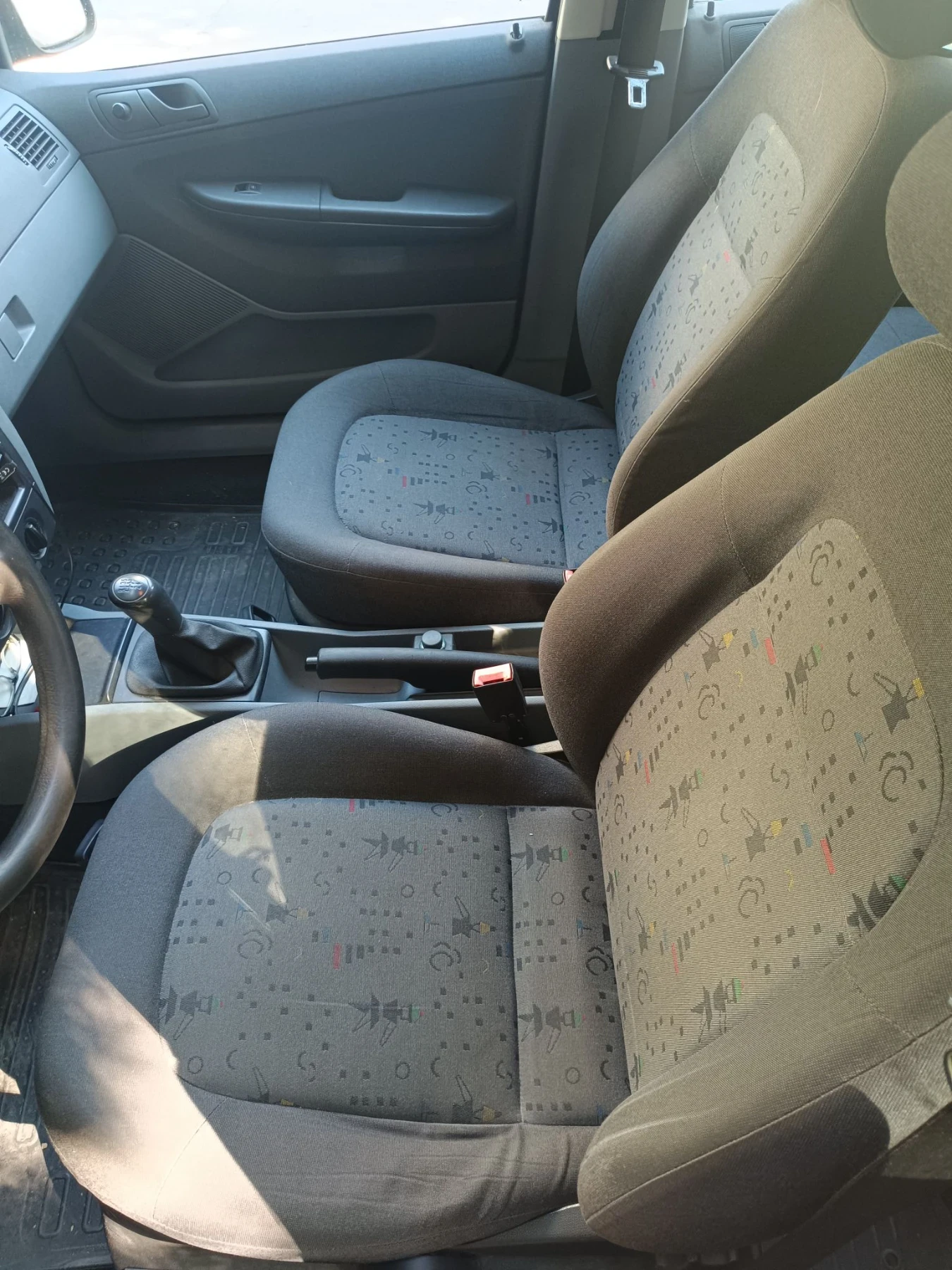 Skoda Fabia 1.9 SDI, снимка 8 - Автомобили и джипове - 55672539