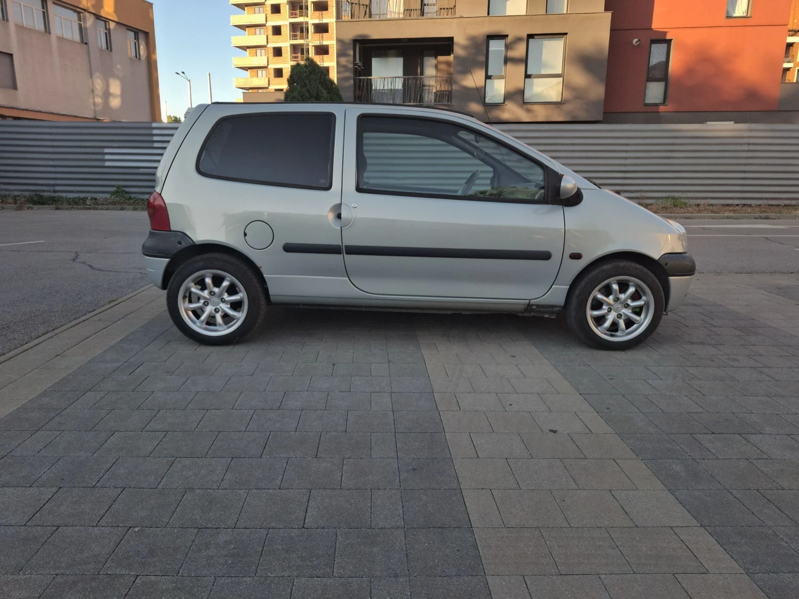 Renault Twingo 1.2 16v, снимка 5 - Автомобили и джипове - 55683121