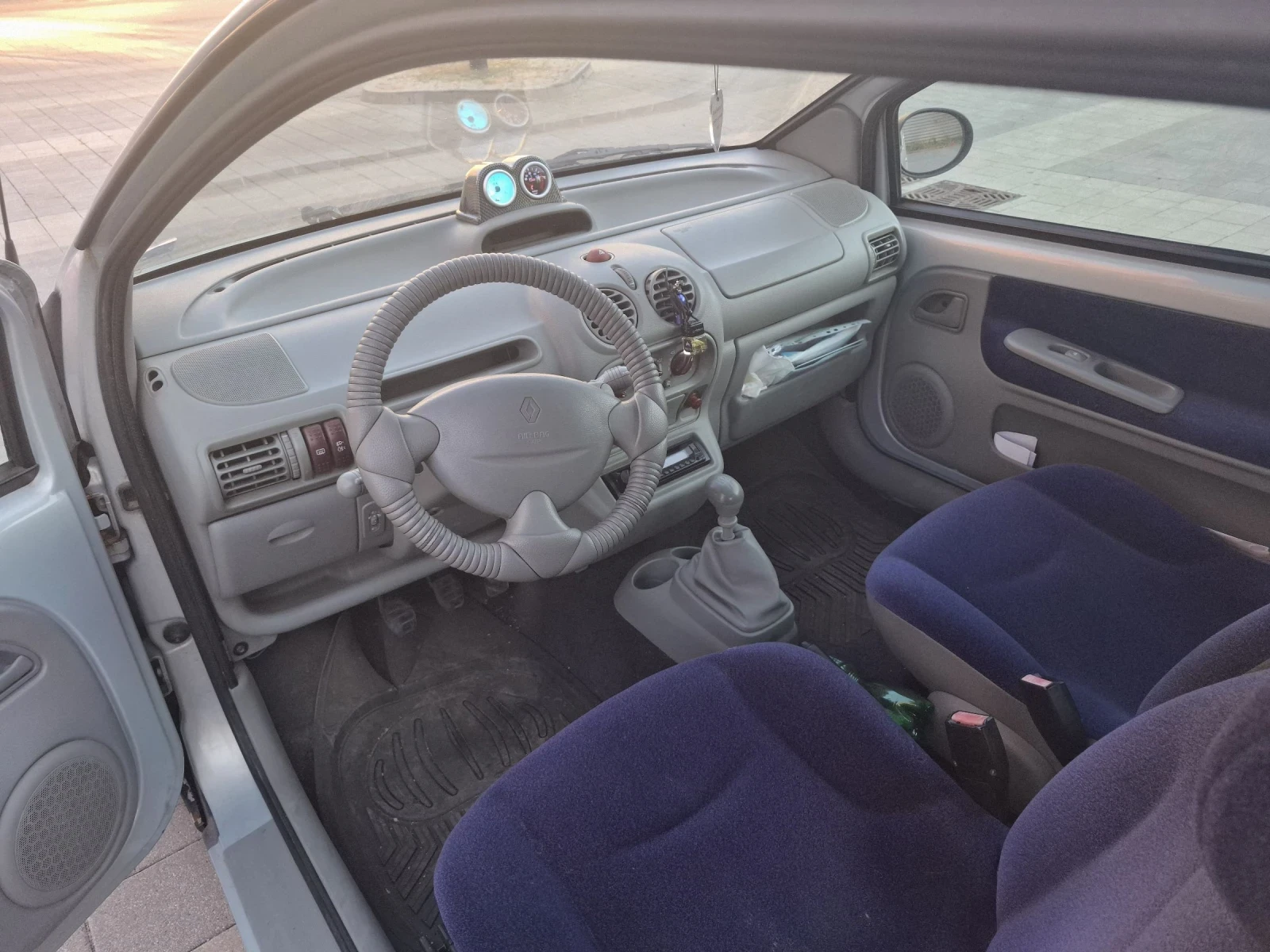 Renault Twingo 1.2 16v, снимка 6 - Автомобили и джипове - 55683121