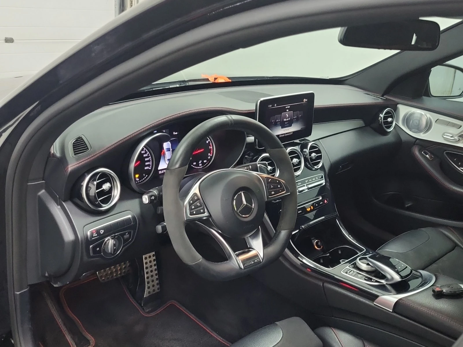 Mercedes-Benz C 43 AMG  AMBIENT / 360 / MEMORY / PANO , снимка 11 - Автомобили и джипове - 55923515
