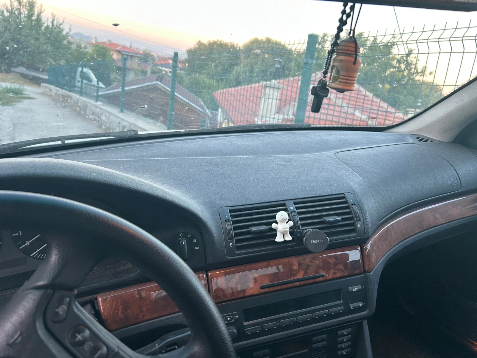 BMW 523 523i, снимка 7 - Автомобили и джипове - 56010720