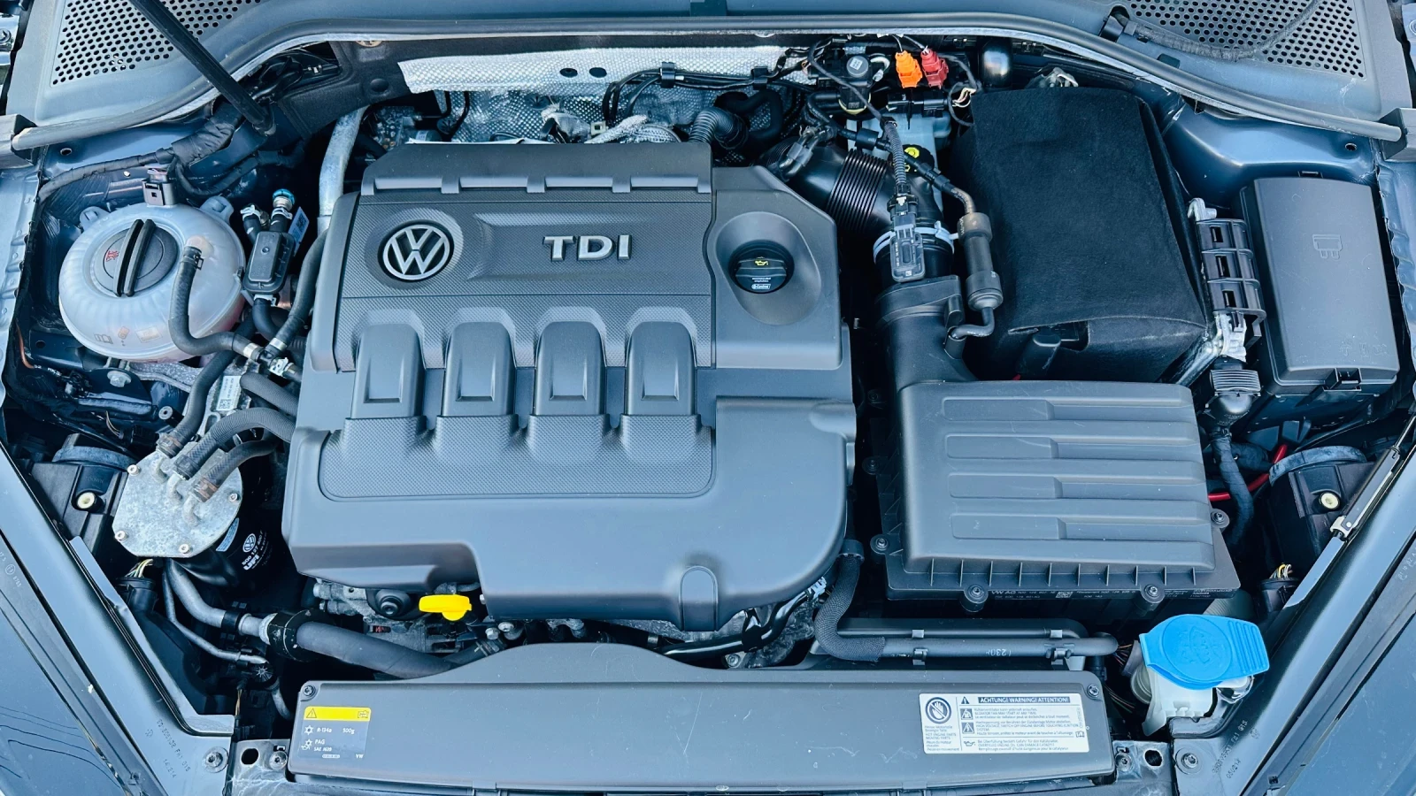 VW Golf 1.6TDI Rabbit , снимка 14 - Автомобили и джипове - 56024107