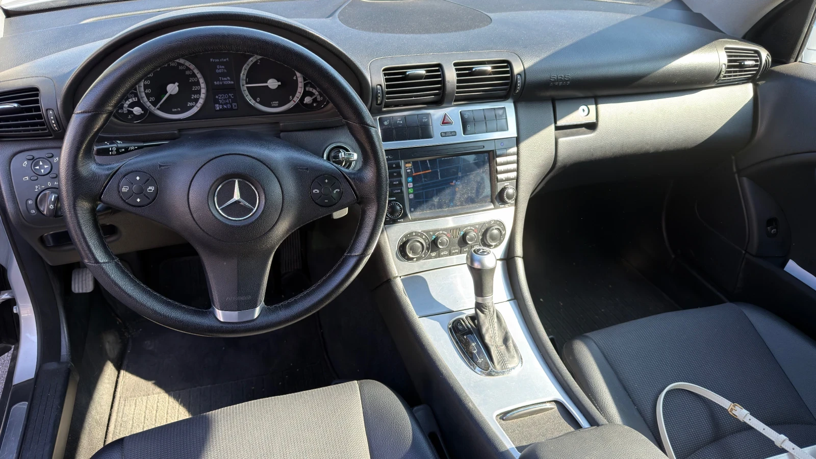 Mercedes-Benz CLC 200 Купе, снимка 2 - Автомобили и джипове - 56154668