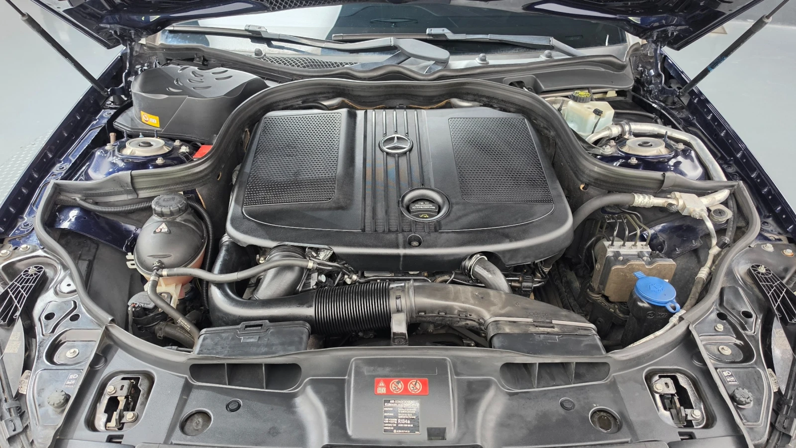 Mercedes-Benz CLS 250 2.1 4MATIC, Подгрев, 360-cam, снимка 5 - Автомобили и джипове - 56199010