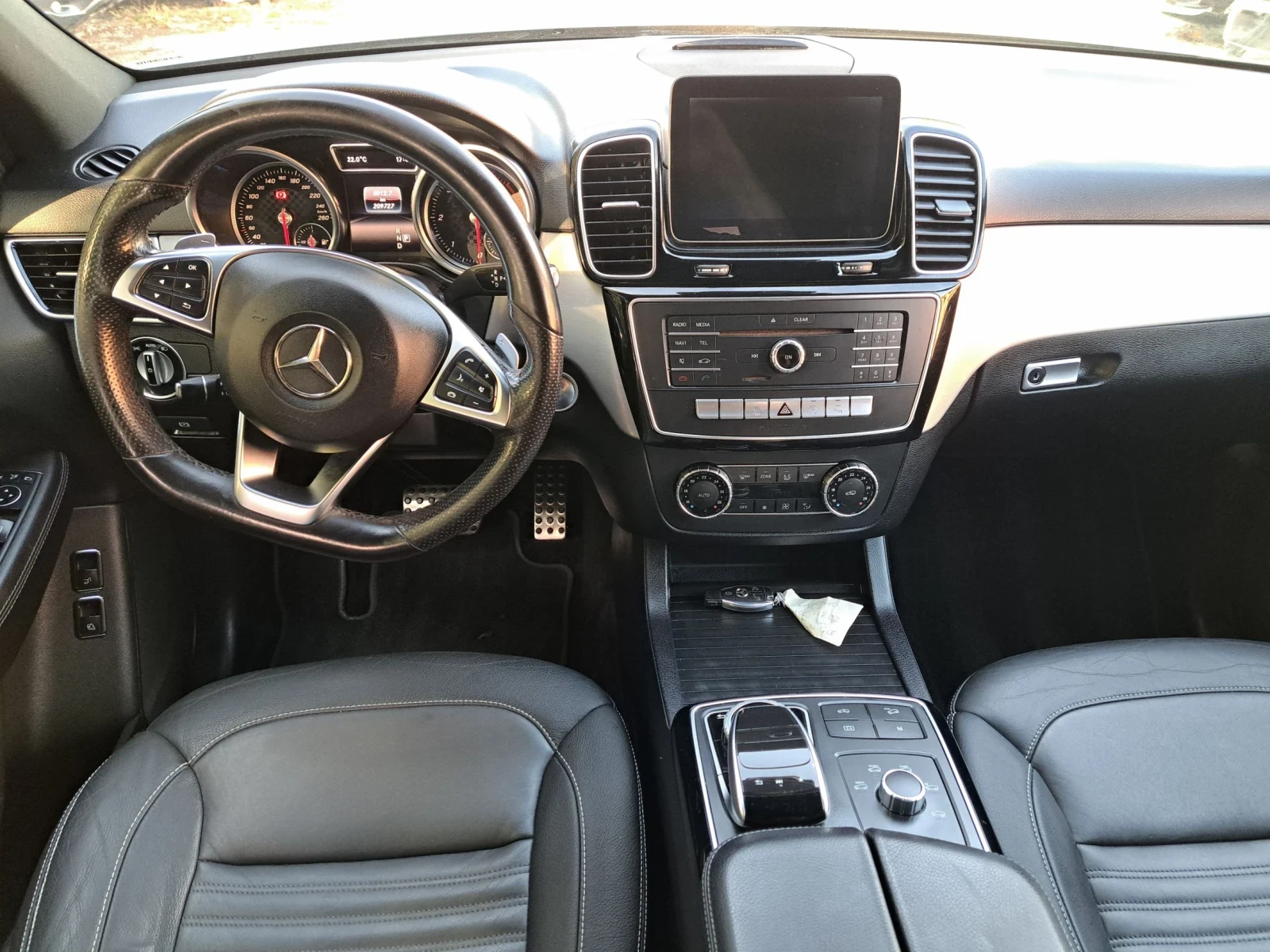 Mercedes-Benz GLE 350 AMG, снимка 9 - Автомобили и джипове - 56248370
