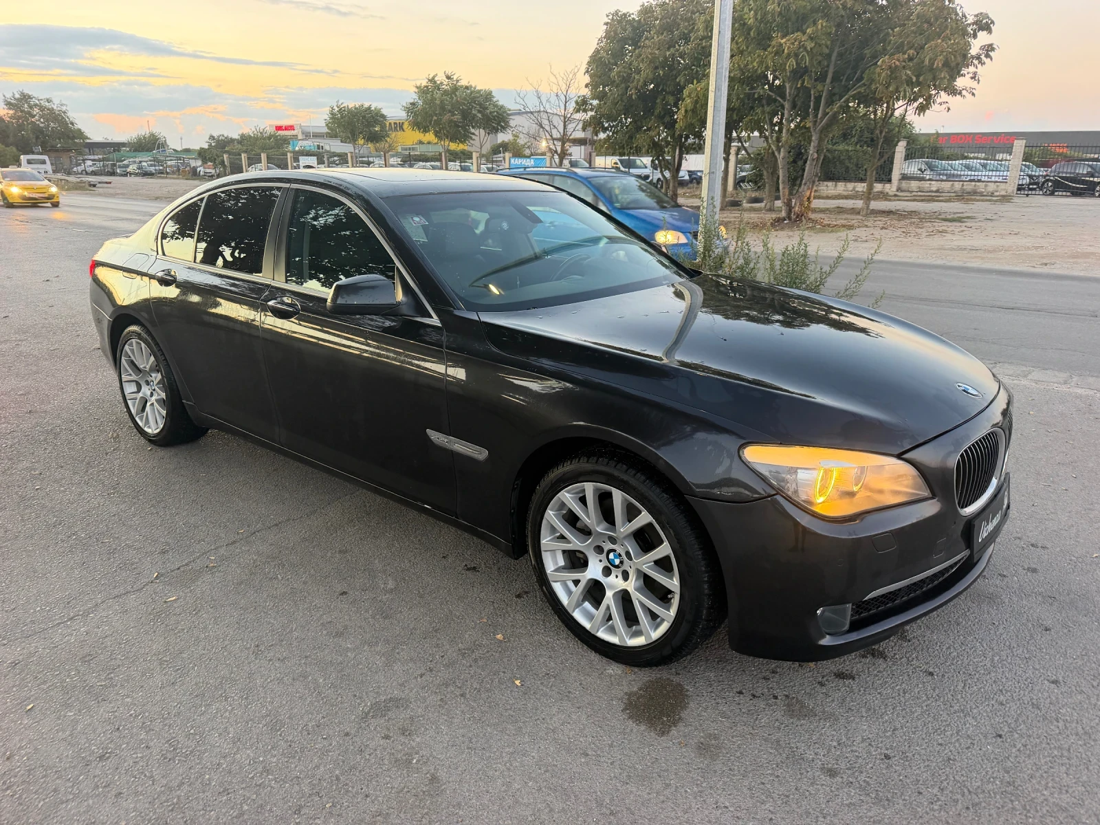 BMW 740 BMW-740-Avtomat2011-300kc-Dizel Top e, снимка 5 - Автомобили и джипове - 56321290