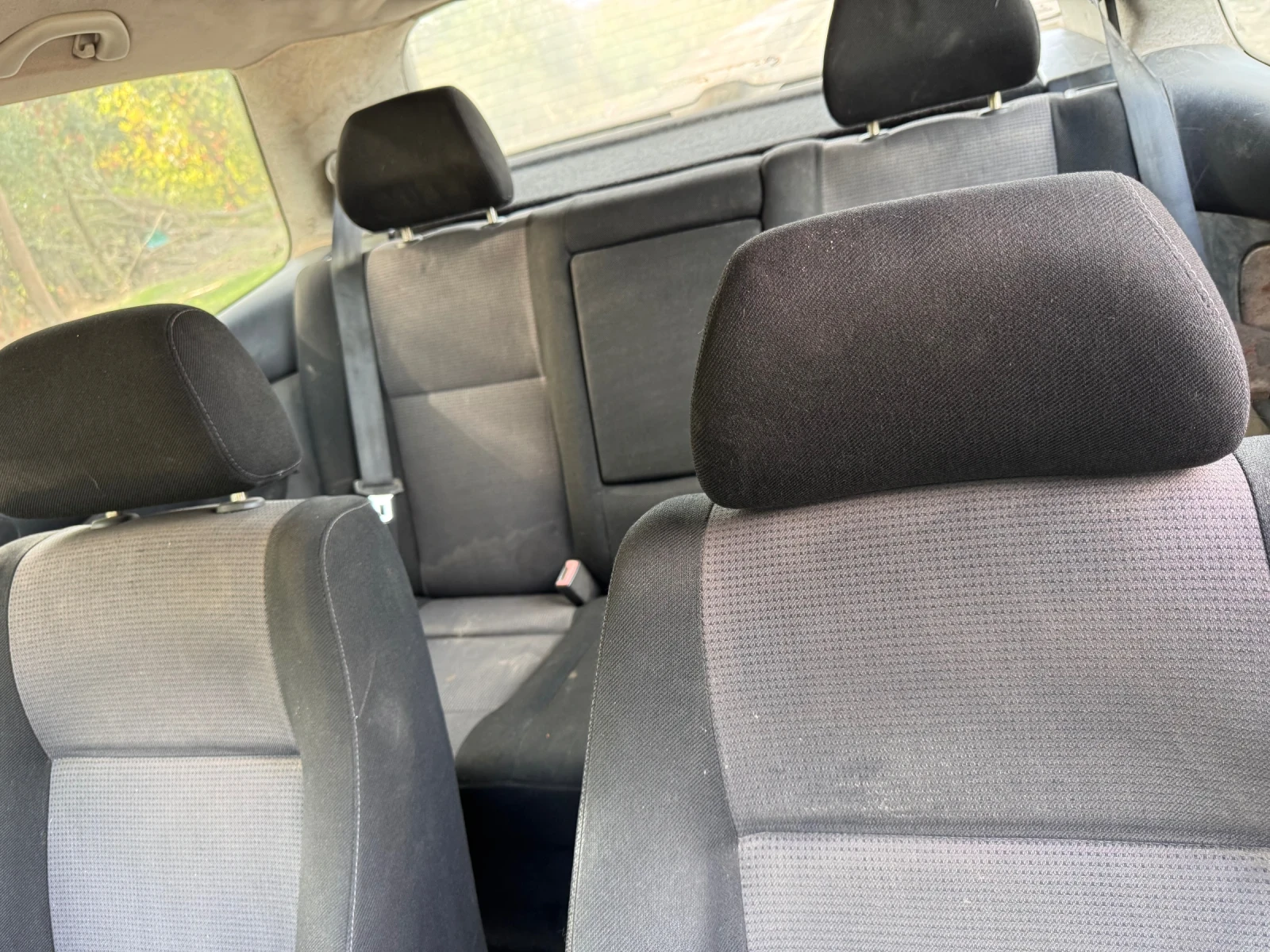 VW Golf 1.9 tdi, снимка 6 - Автомобили и джипове - 56373290