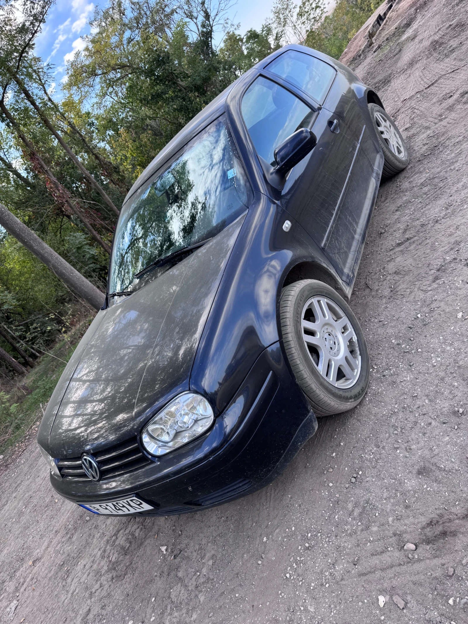 VW Golf 1.9 tdi, снимка 2 - Автомобили и джипове - 56373290