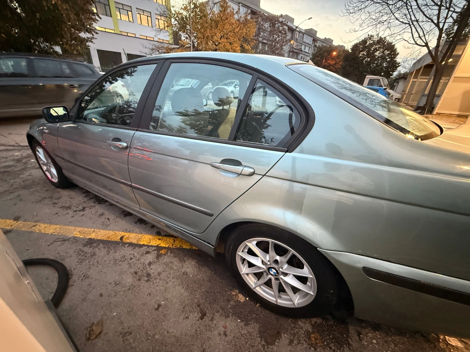 BMW 318, снимка 5 - Автомобили и джипове - 56749530