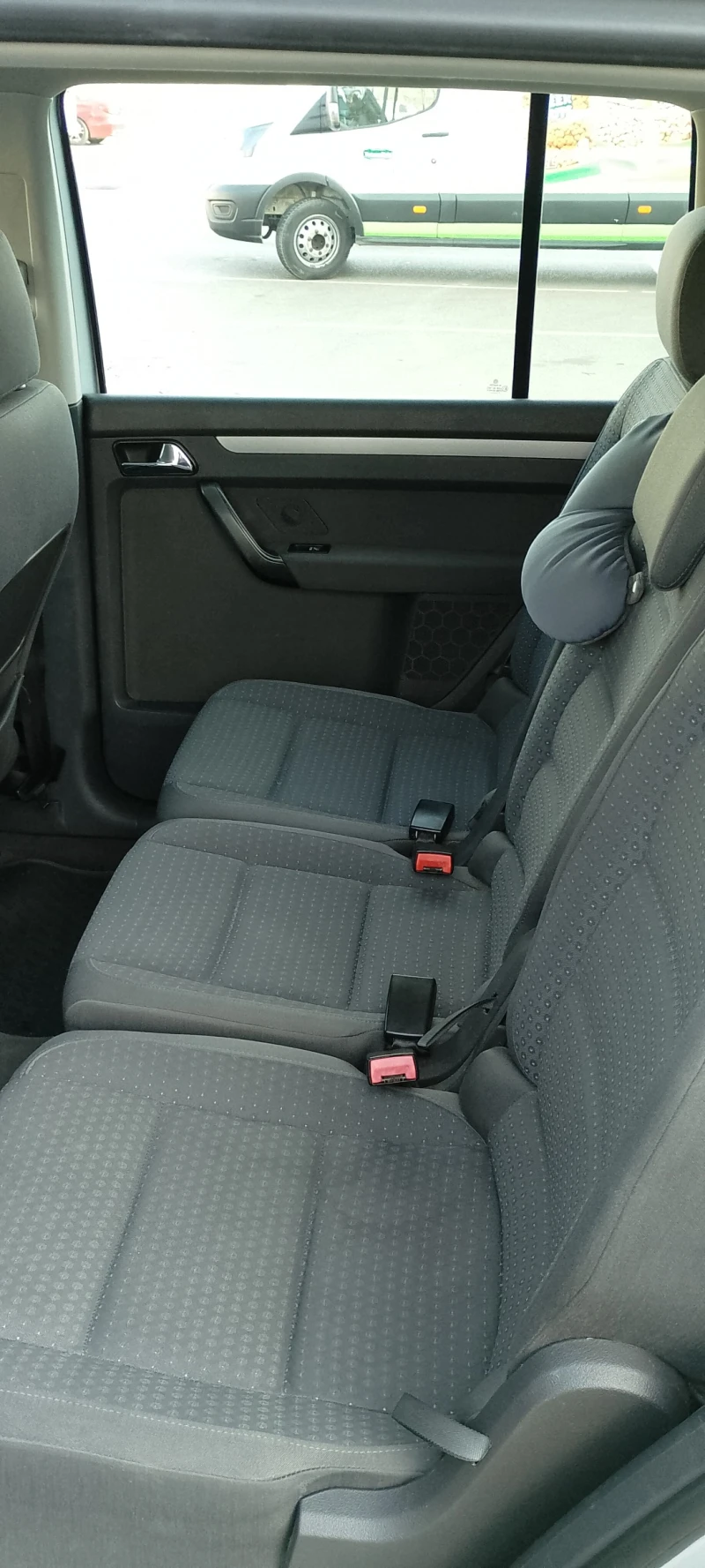 VW Touran fsi, снимка 8 - Автомобили и джипове - 53115322