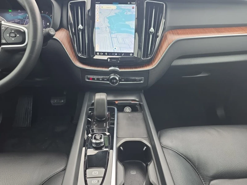 Volvo XC60 XC60 B5 Momentum AWD / 2022 / 247 к.с. / 65 000 км, снимка 9 - Автомобили и джипове - 53415914