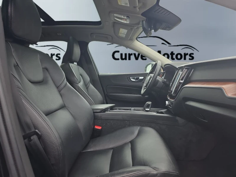 Volvo XC60 XC60 B5 Momentum AWD / 2022 / 247 к.с. / 65 000 км, снимка 12 - Автомобили и джипове - 53415914