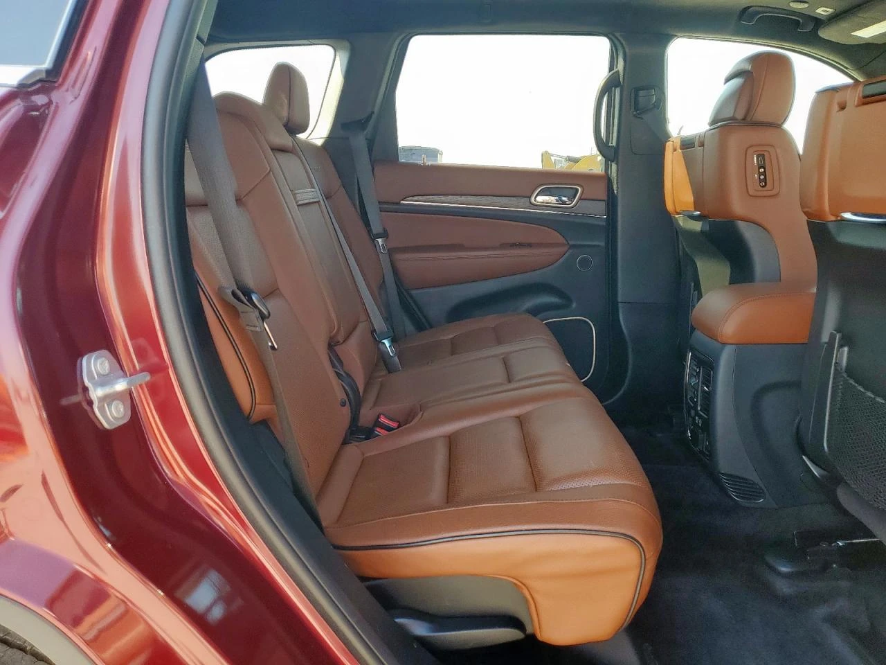 Jeep Grand cherokee SUMMIT* V6* HARMAN/KARDON* ПОДГРЕВ* ОБДУХВАНЕ* CAM - изображение 9