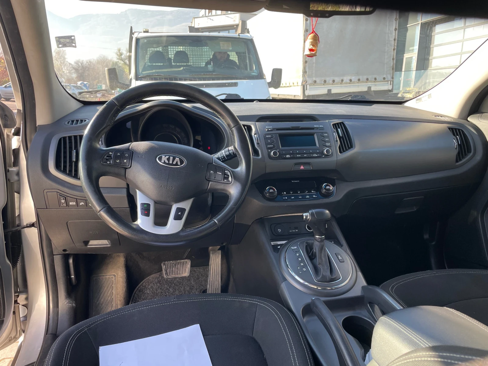Kia Sportage 2.0 CRDi - изображение 8
