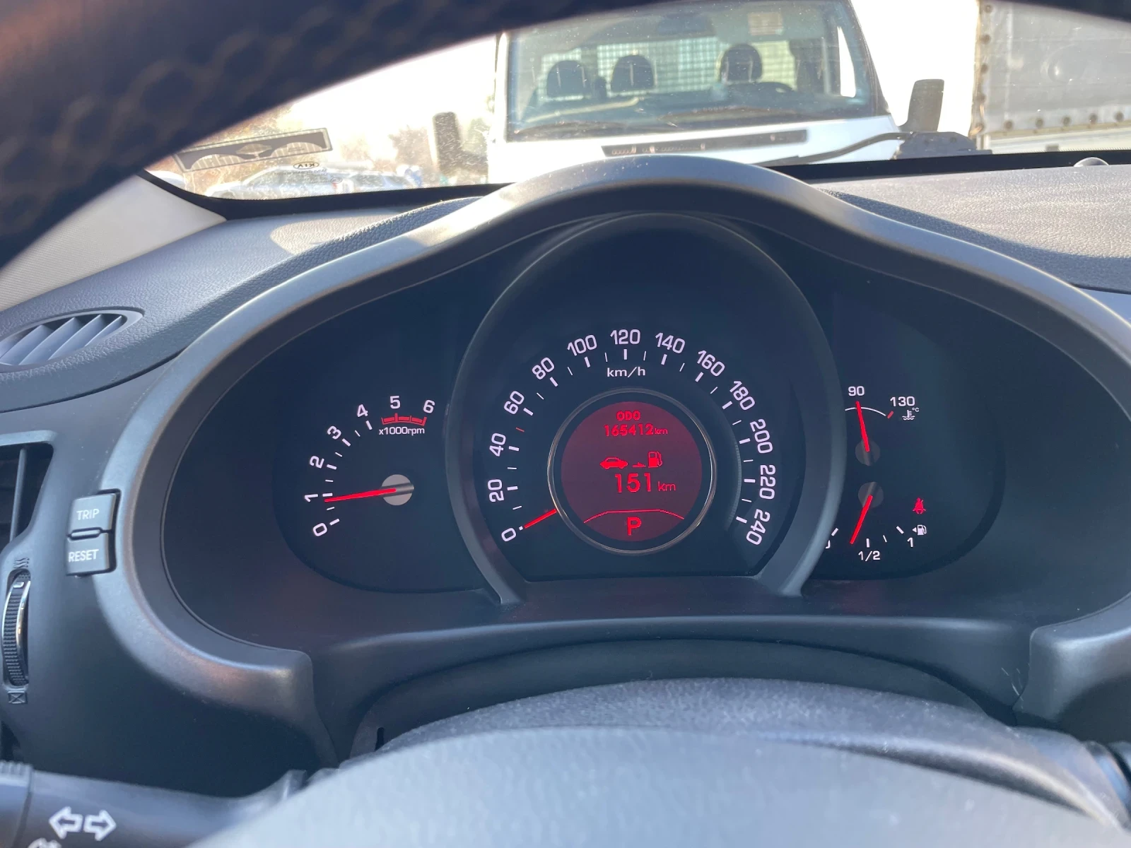 Kia Sportage 2.0 CRDi - изображение 9