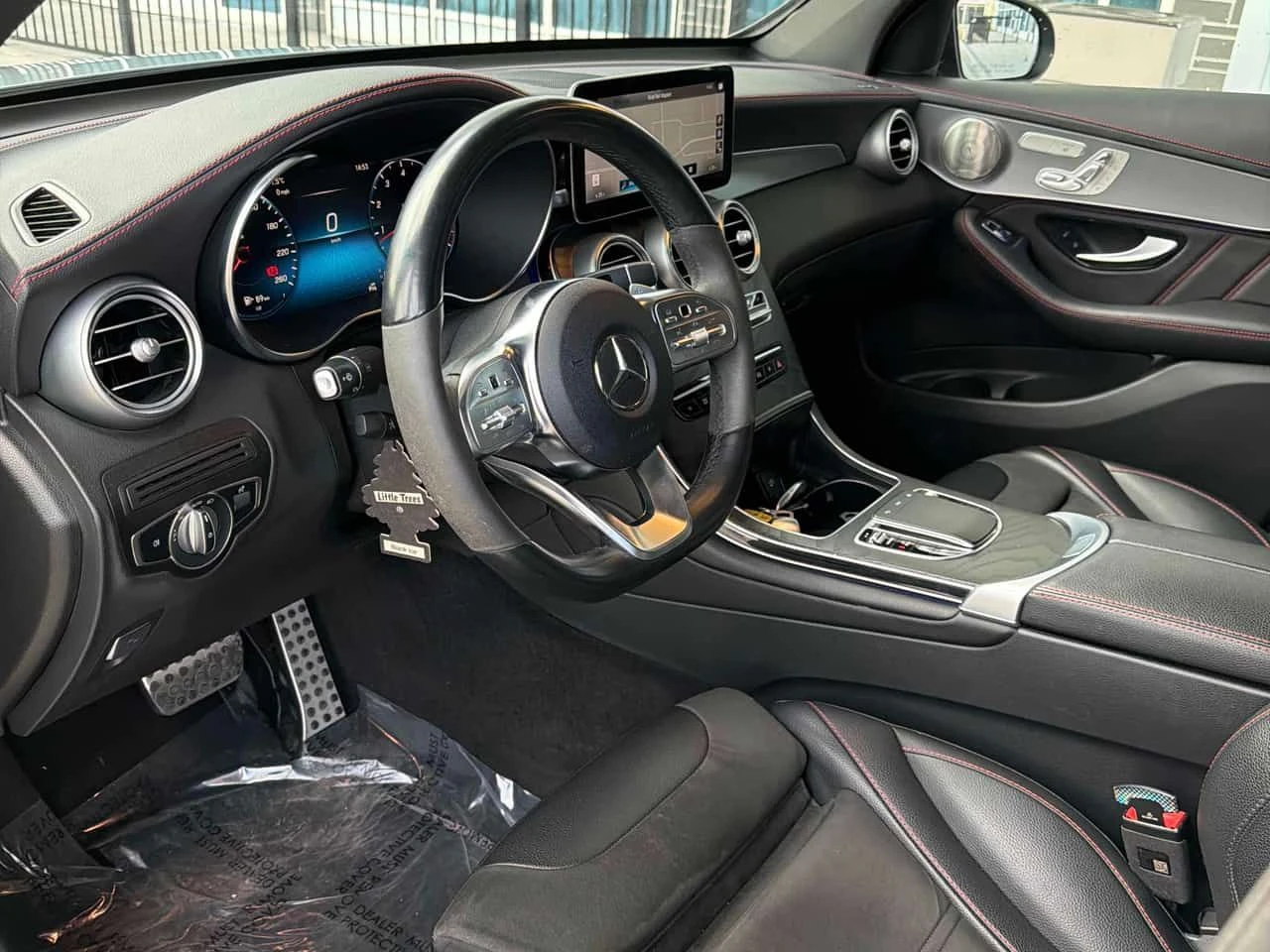 Mercedes-Benz GLC 300 * КУПЕ* DISTRONIC* BURMESTER* ДВА КЛЮЧА* ШИБИДАХ*  - изображение 5