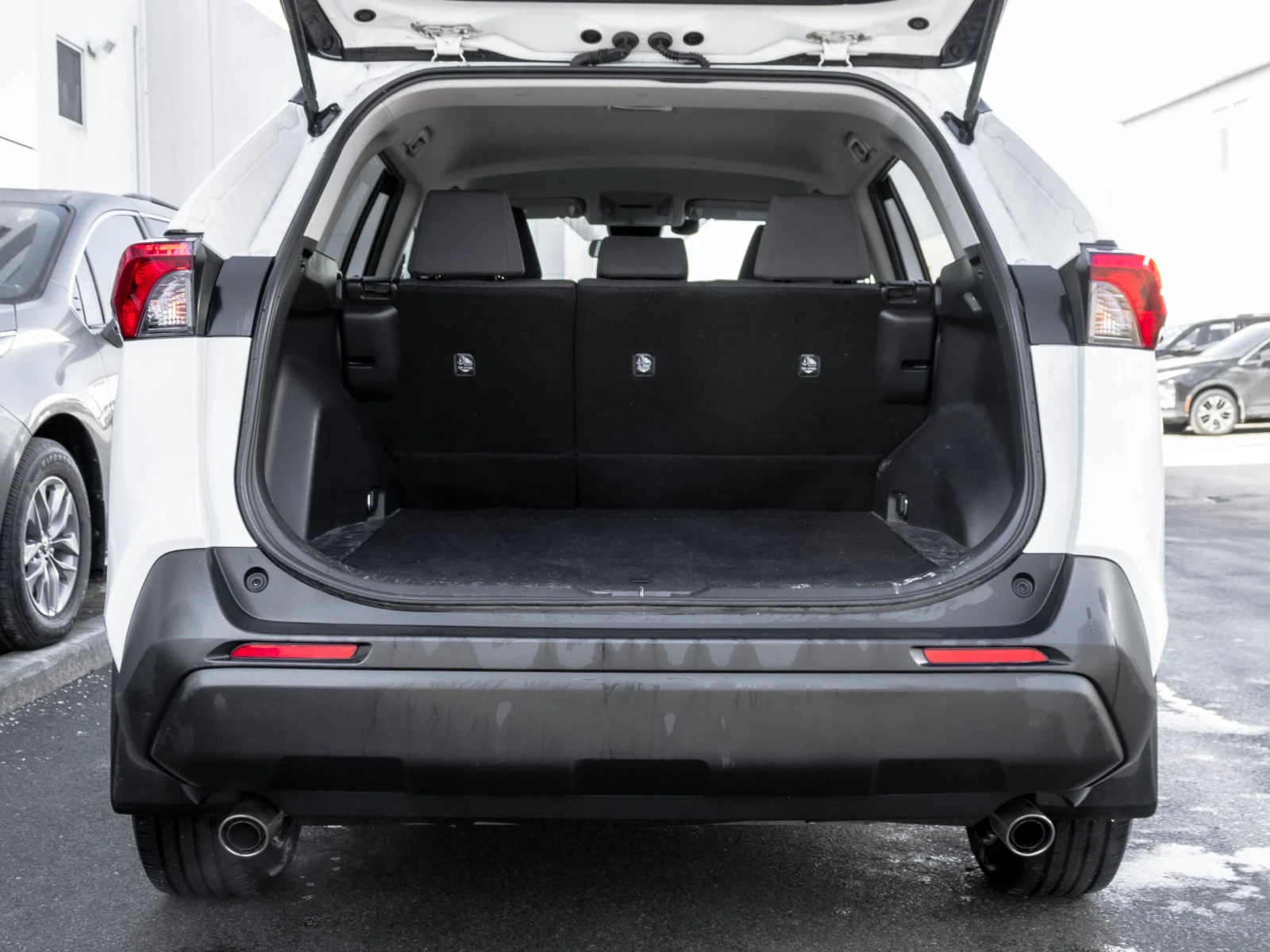 Toyota Rav4 * LE* AWD* BUY* NOW*  - изображение 8