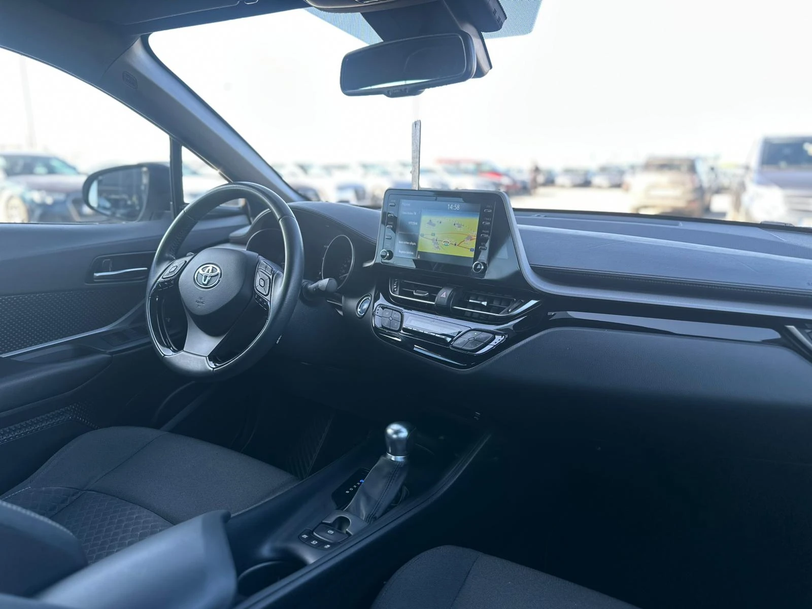 Toyota C-HR / 1.8 HYBRID / FACELIFT / ГАРАНЦИЯ / TOP /, снимка 12 - Автомобили и джипове - 53996684