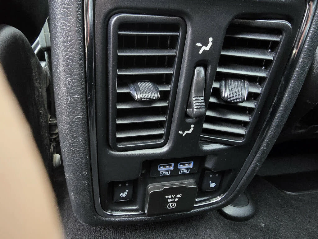 Jeep Grand cherokee 4WD* OVERLAND* ОБДУХ* ПОДГРЕВИ* HARMAN KARDON* PAN, снимка 12 - Автомобили и джипове - 54169705