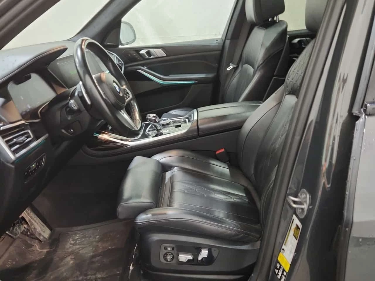 BMW X7 xDrive40i M-Sport * Един собственик * От BMW * , снимка 9 - Автомобили и джипове - 54395900