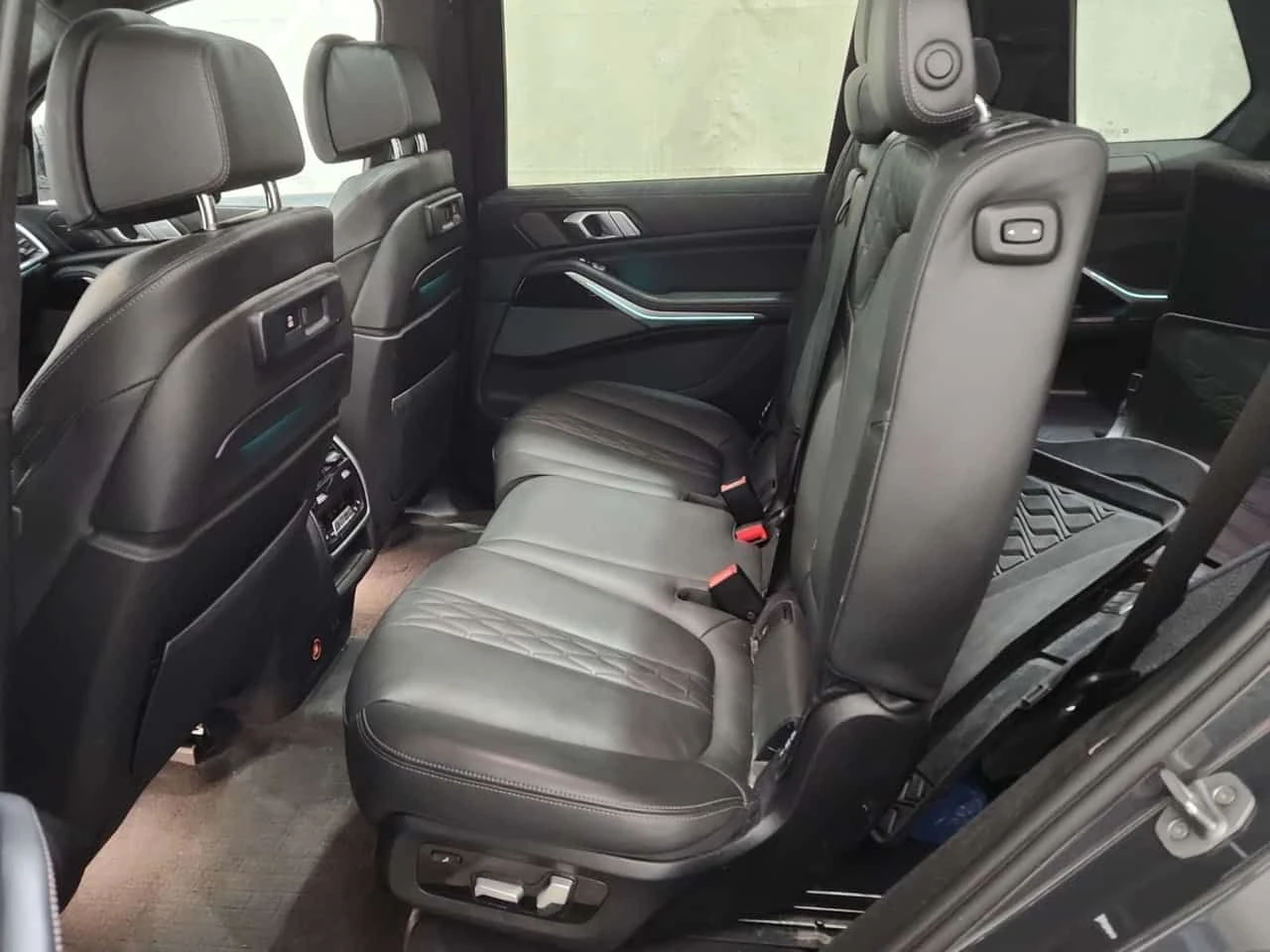 BMW X7 xDrive40i M-Sport * Един собственик * От BMW * , снимка 10 - Автомобили и джипове - 54395900