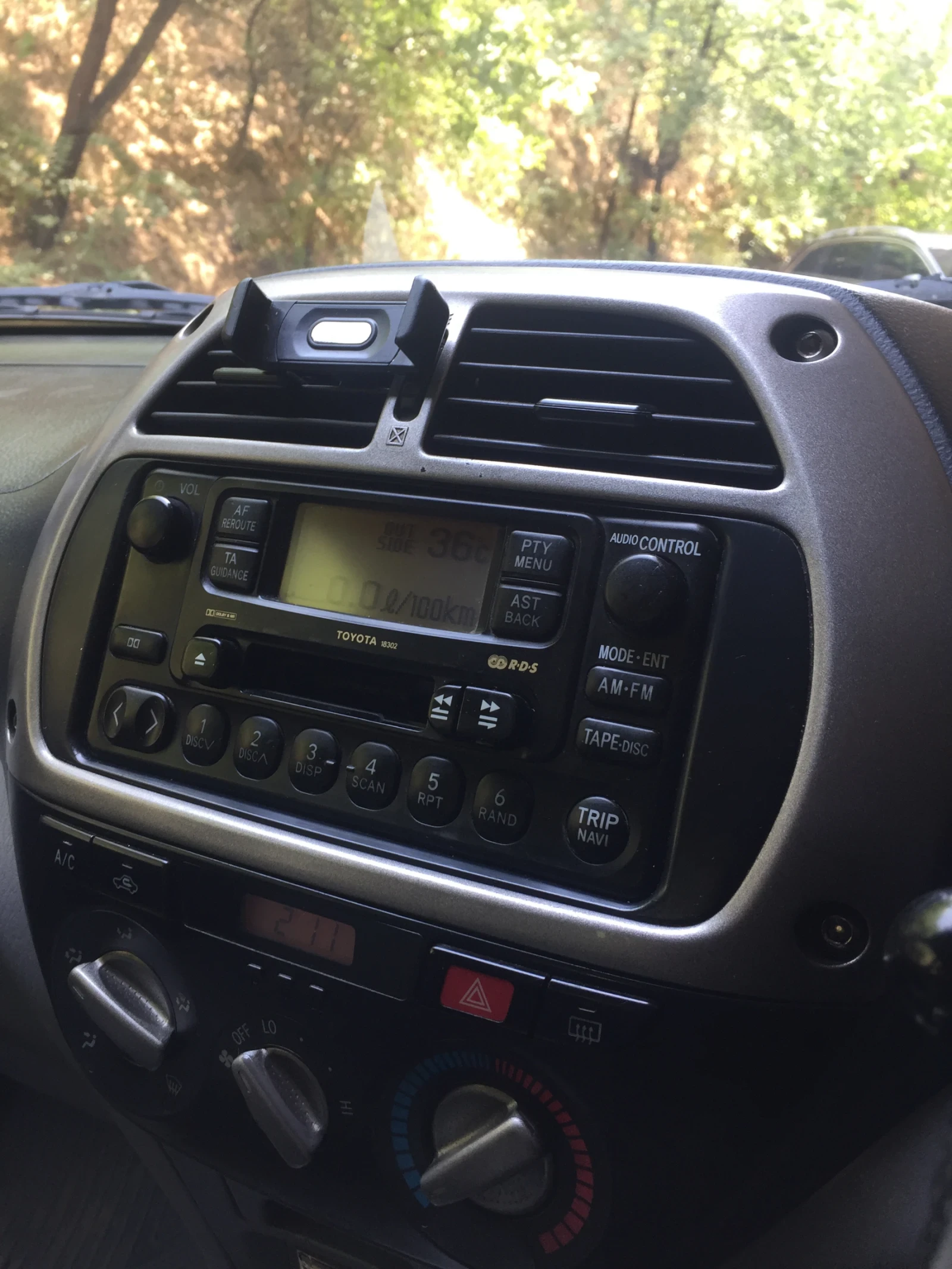 Toyota Rav4 Джип, снимка 11 - Автомобили и джипове - 54879742
