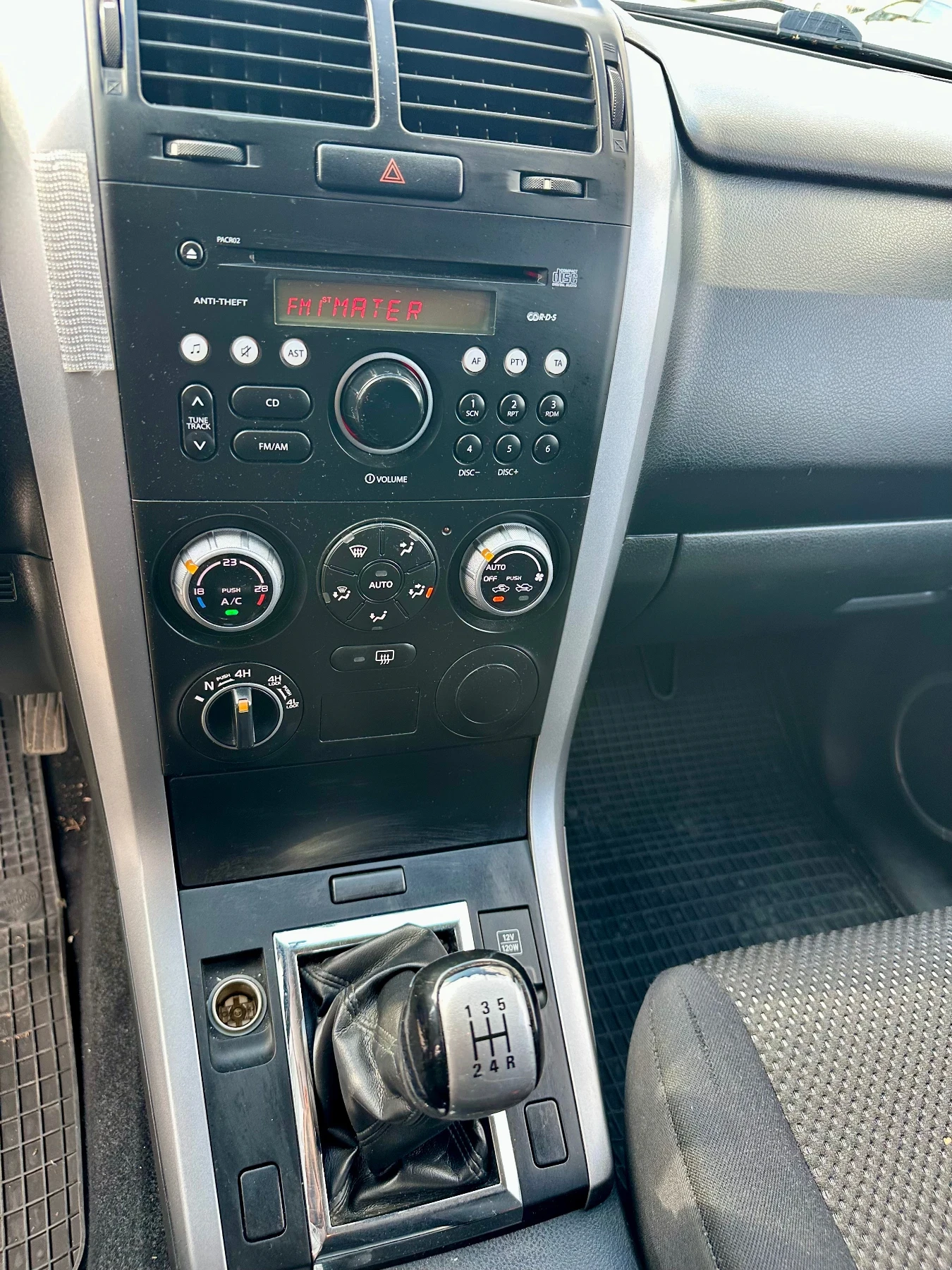 Suzuki Grand vitara, снимка 10 - Автомобили и джипове - 55992583