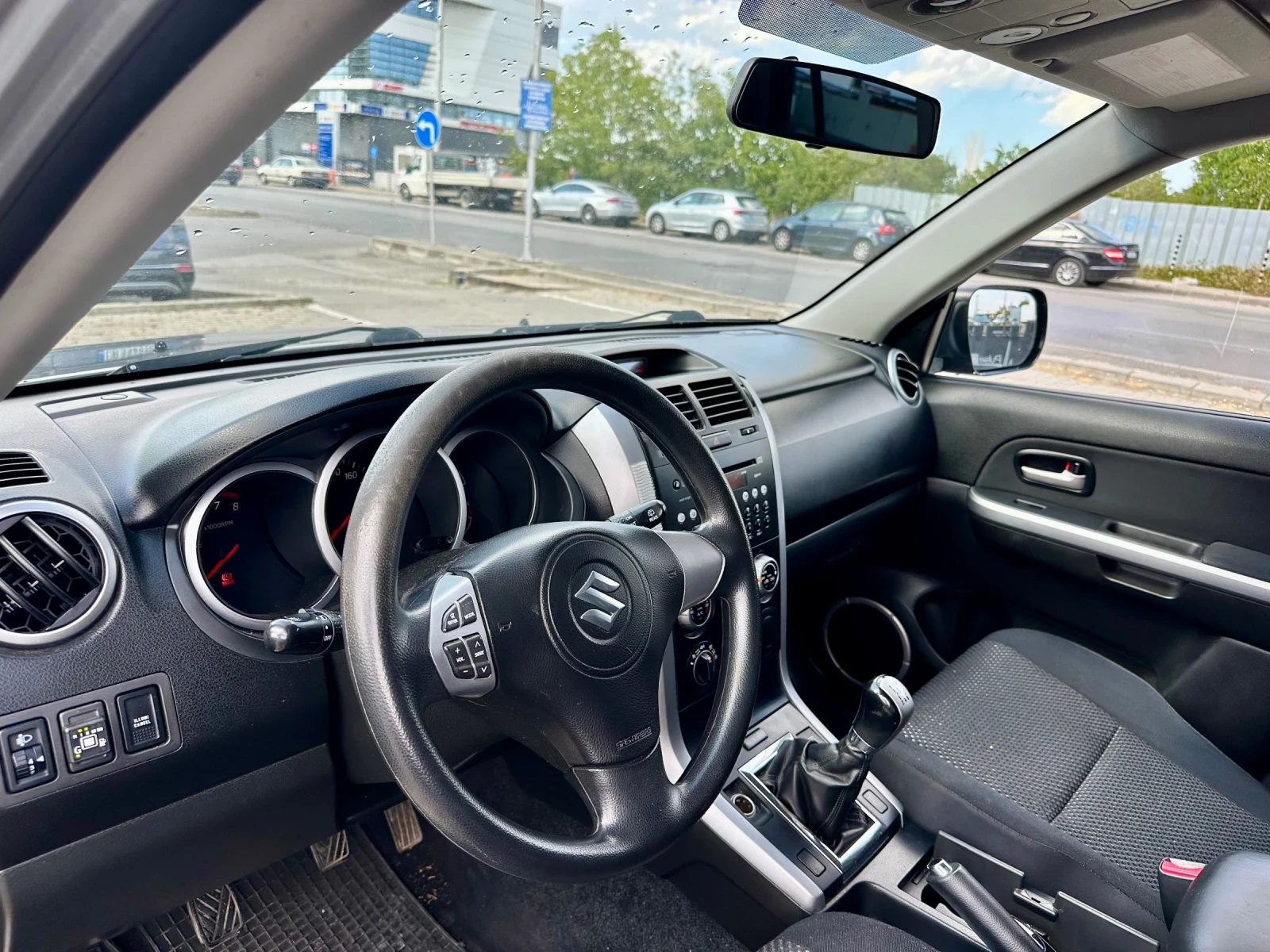 Suzuki Grand vitara, снимка 8 - Автомобили и джипове - 55992583