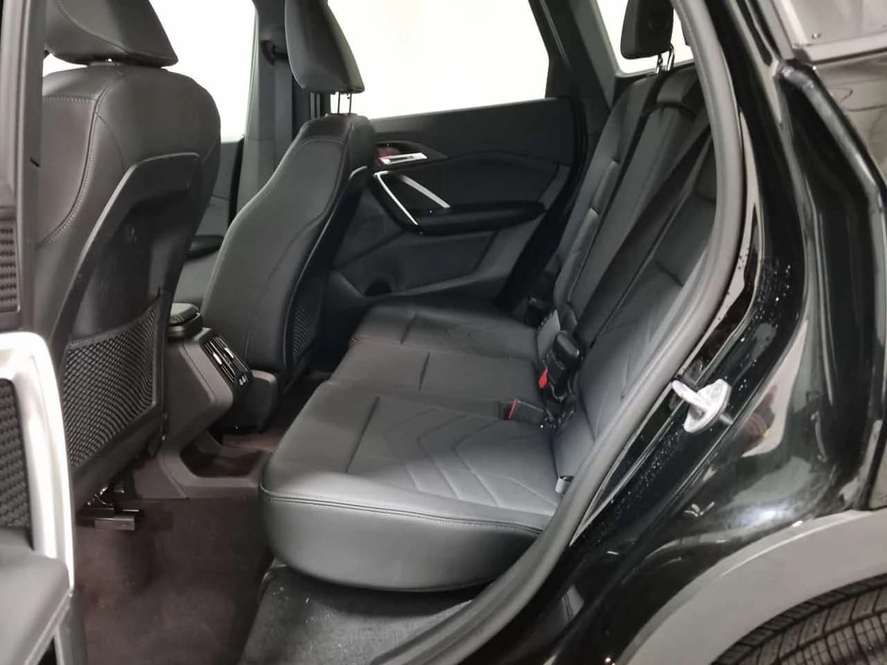 BMW X1 XDRIVE28I| PANO| ПОДГРЕВИ| АМБИЕНТ| 2 КЛЮЧА| , снимка 12 - Автомобили и джипове - 56196370