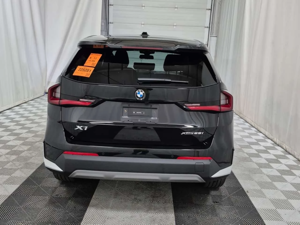 BMW X1 XDRIVE28I| PANO| ПОДГРЕВИ| АМБИЕНТ| 2 КЛЮЧА| , снимка 17 - Автомобили и джипове - 56196370