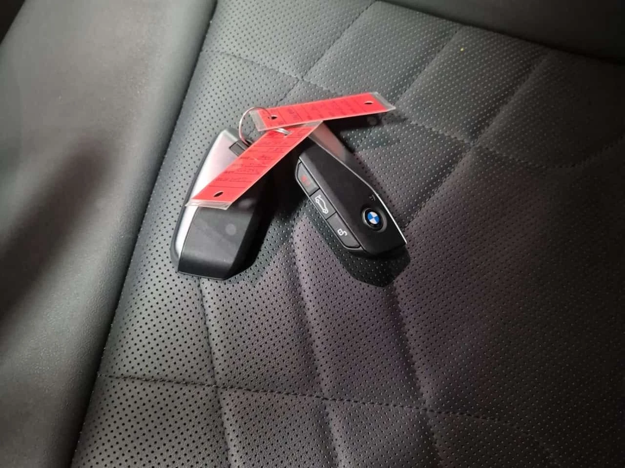 BMW X1 XDRIVE28I| PANO| ПОДГРЕВИ| АМБИЕНТ| 2 КЛЮЧА| , снимка 8 - Автомобили и джипове - 56196370