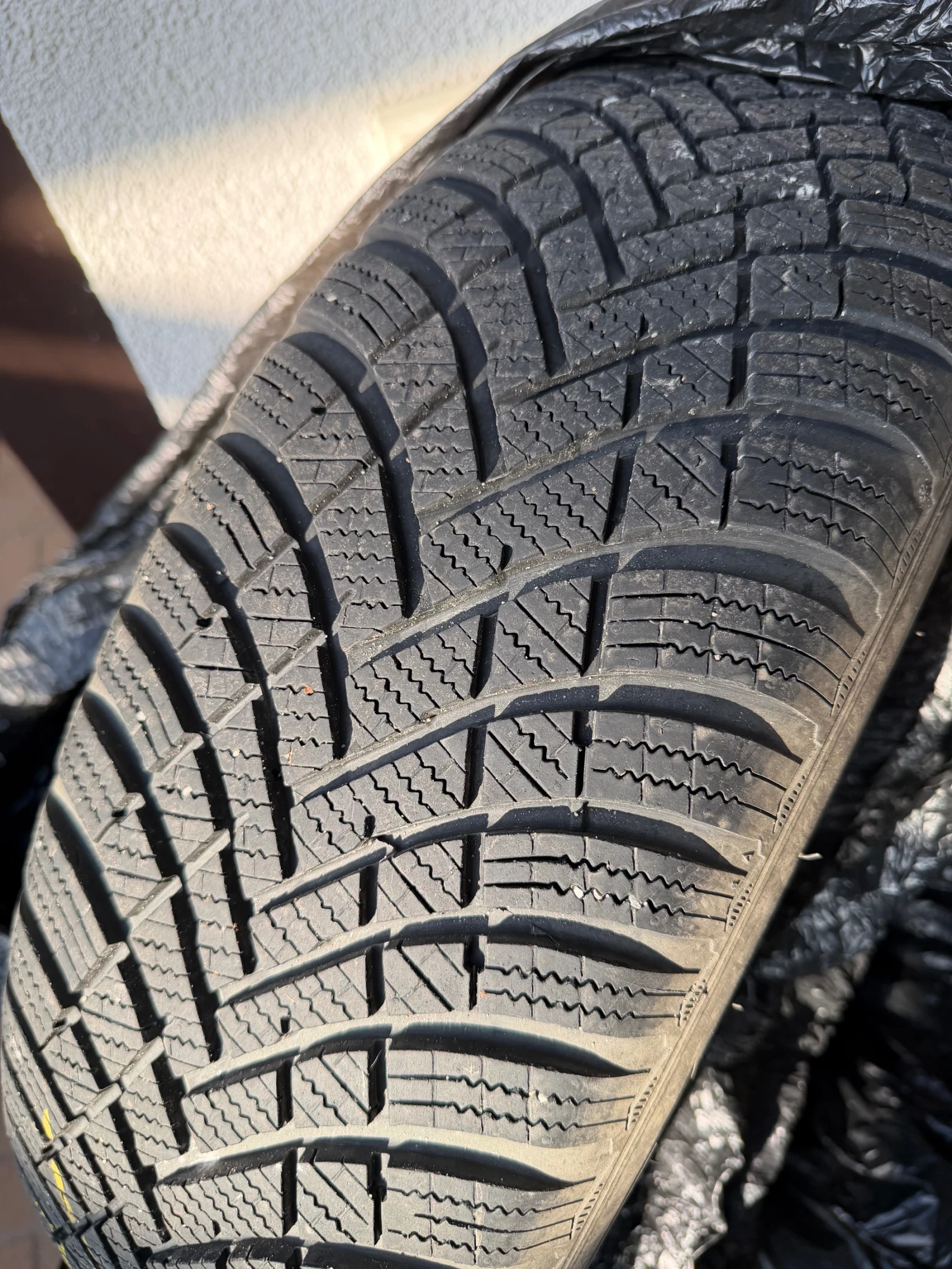 Chevrolet Trax 1.4T AWD, снимка 16 - Автомобили и джипове - 56599440