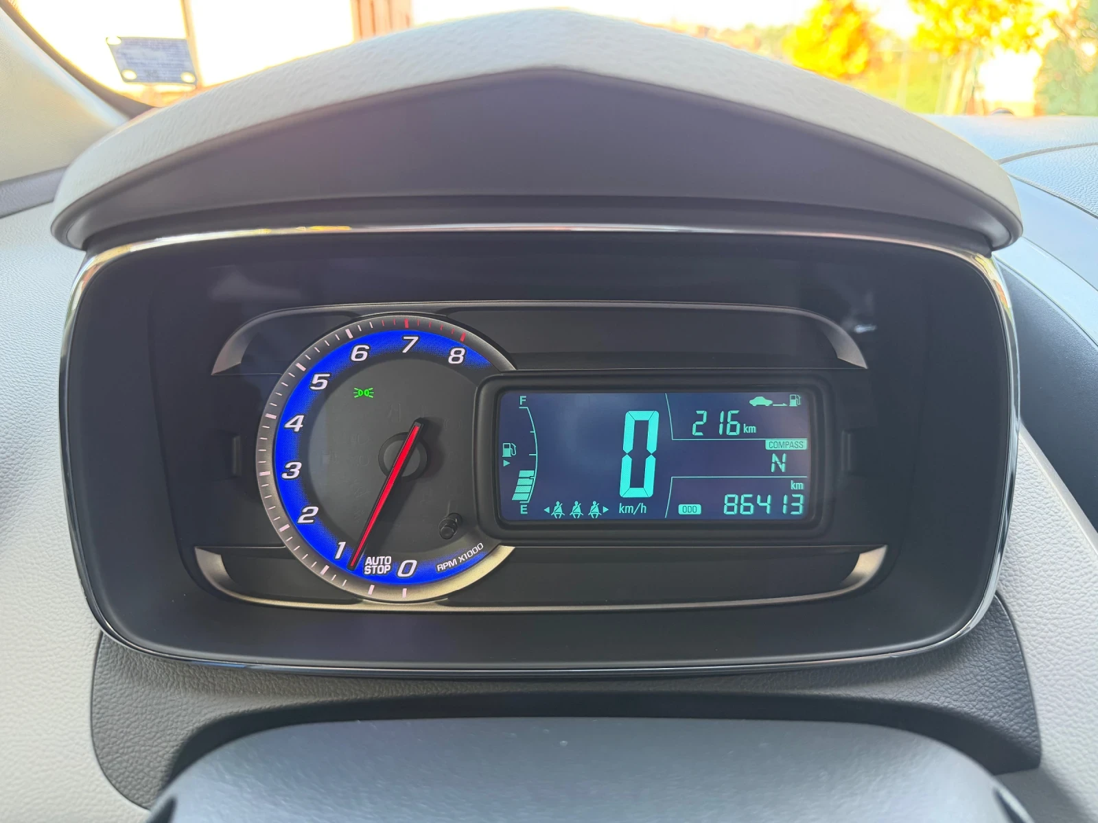 Chevrolet Trax 1.4T AWD, снимка 10 - Автомобили и джипове - 56599440