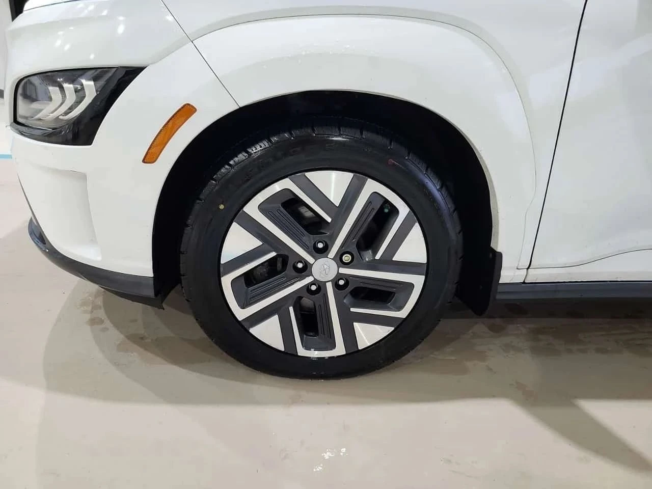 Hyundai Kona, снимка 4 - Автомобили и джипове - 56689220