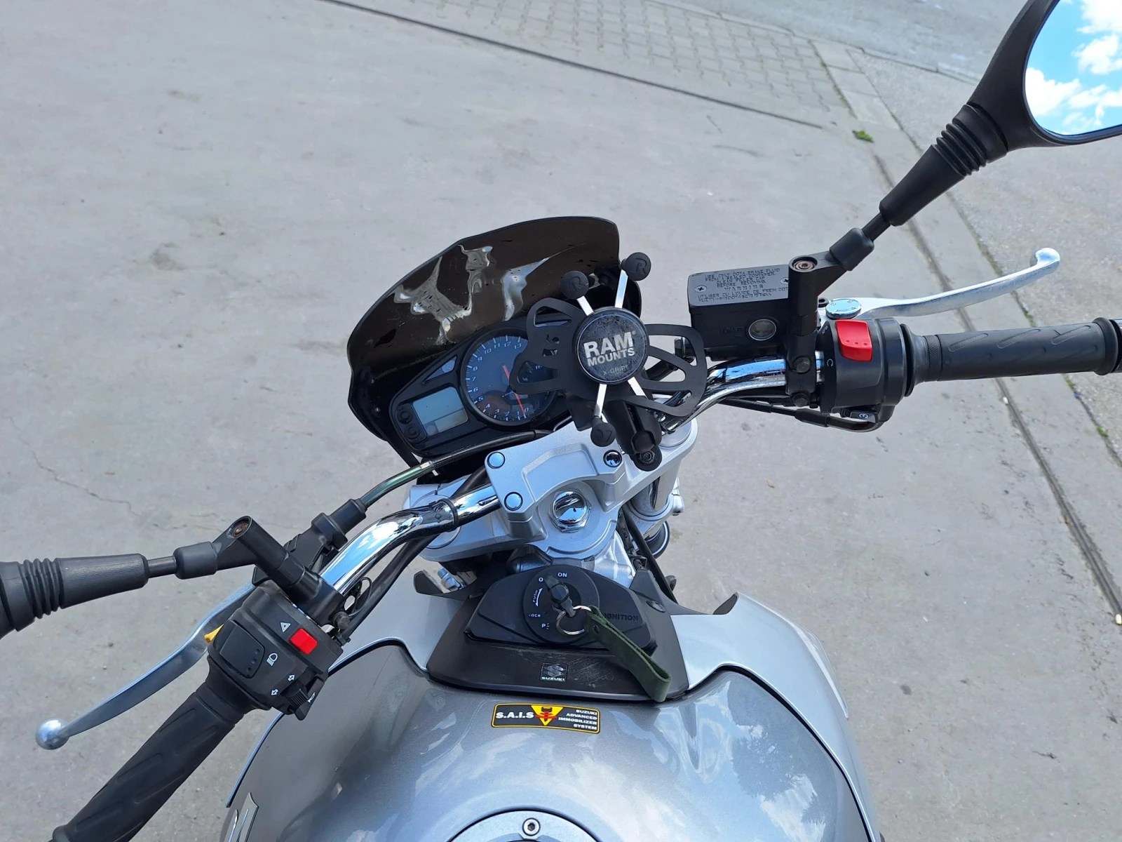 Suzuki Gsr  - изображение 7