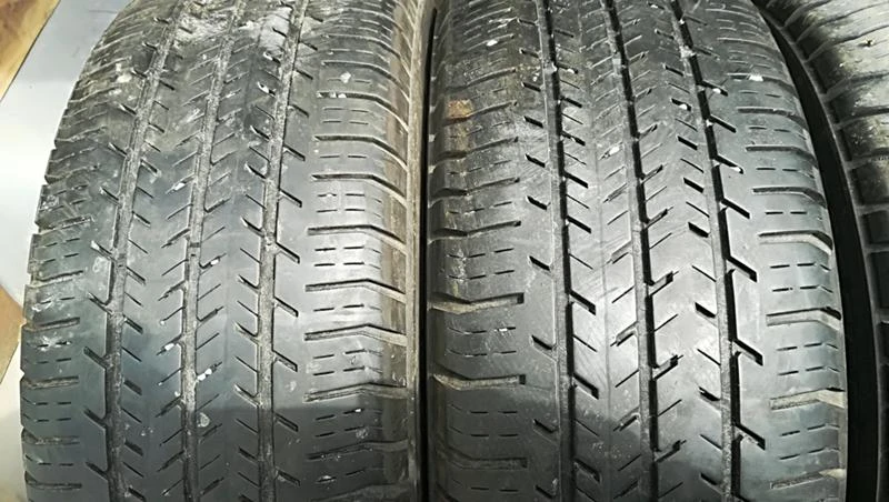 Гуми Летни 215/65R15, снимка 2 - Гуми и джанти - 25308301