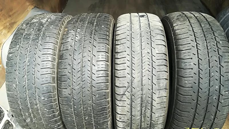 Гуми Летни 215/65R15, снимка 1 - Гуми и джанти - 25308301