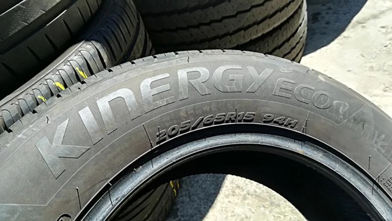 Гуми Летни 205/65R15, снимка 5 - Гуми и джанти - 25563075